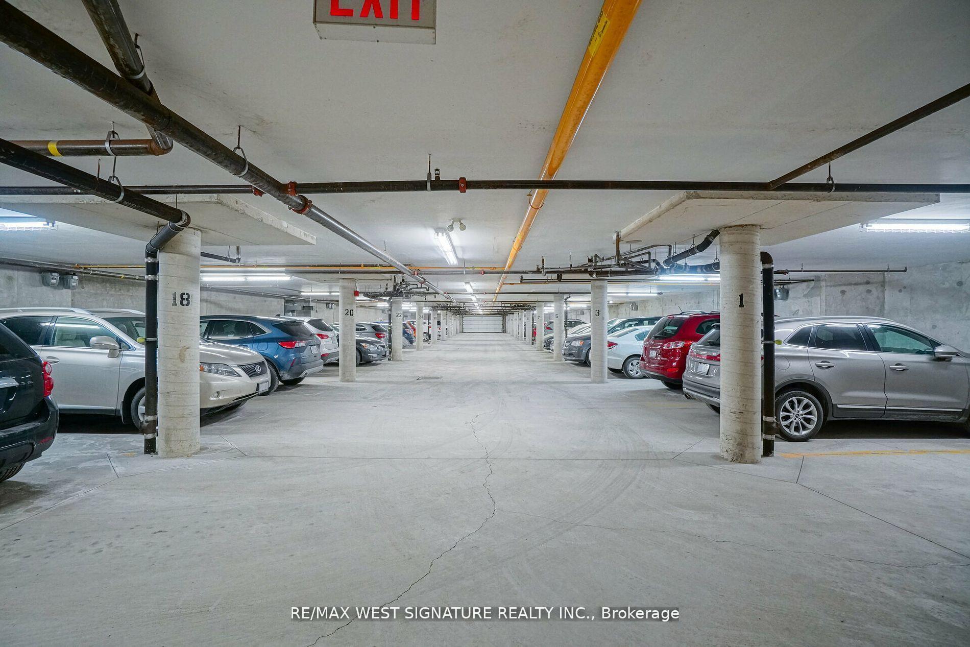 2 Bedrooms Condo at 75 Treelawn,  Vaughan For sale