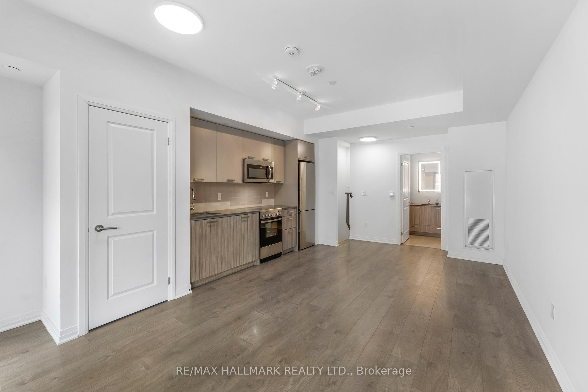 2 Bedrooms Condo at 2301 Danforth, Toronto For sale
