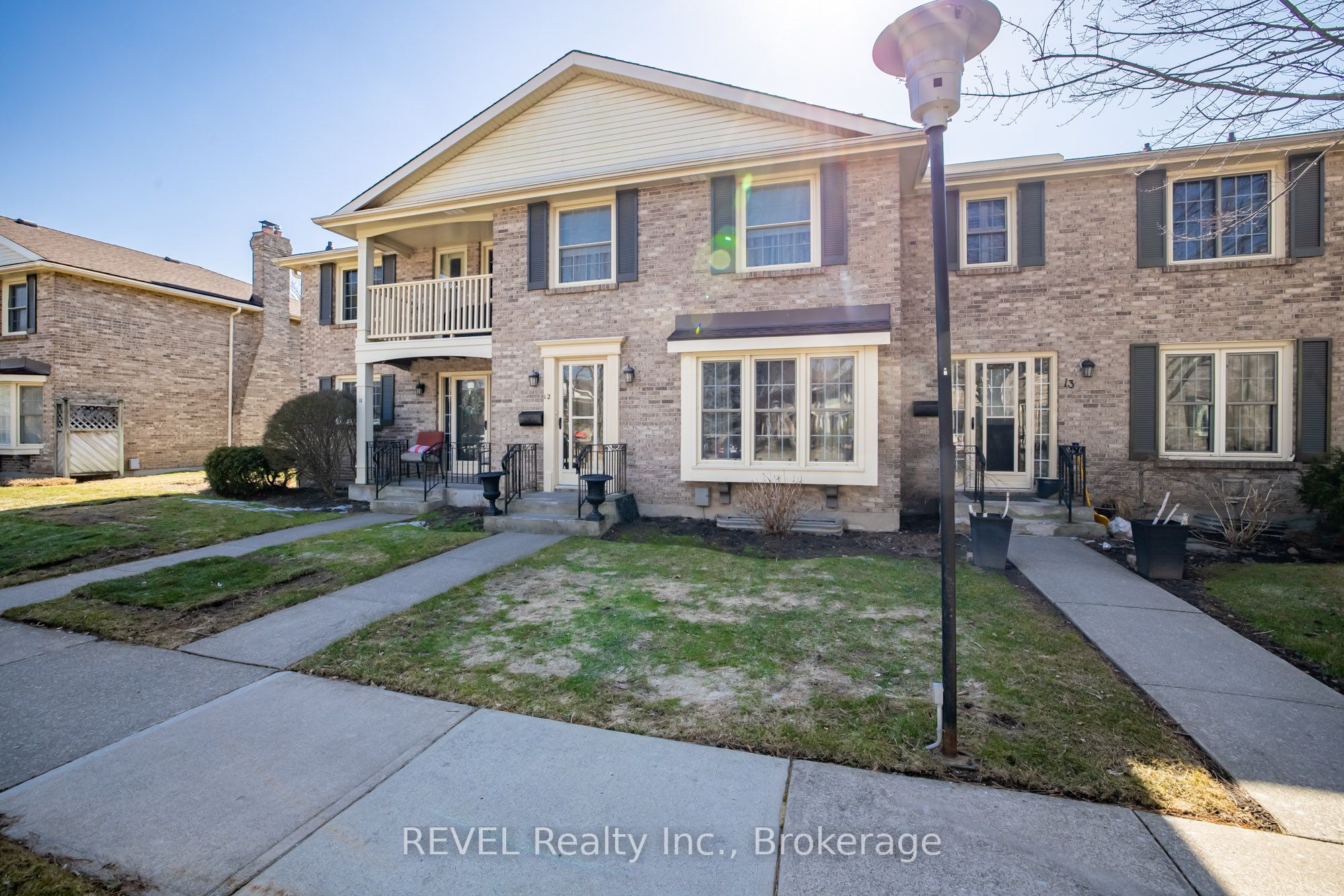 409 Vine Street, #12