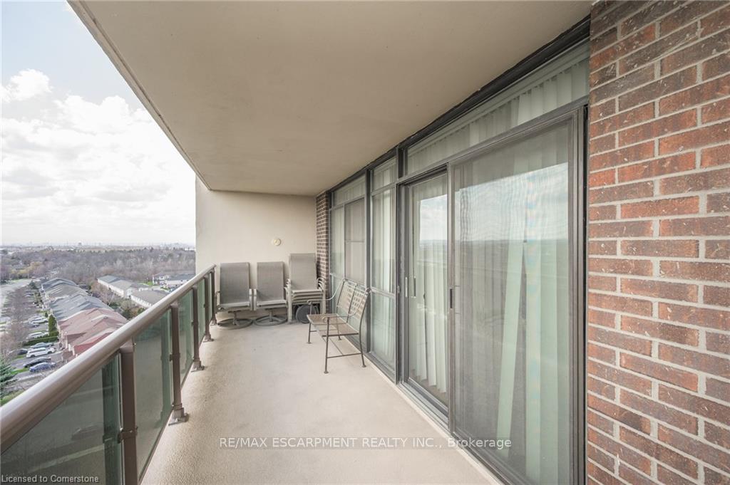 3 Bedrooms Condo at 301 FRANCES,  Hamilton For sale