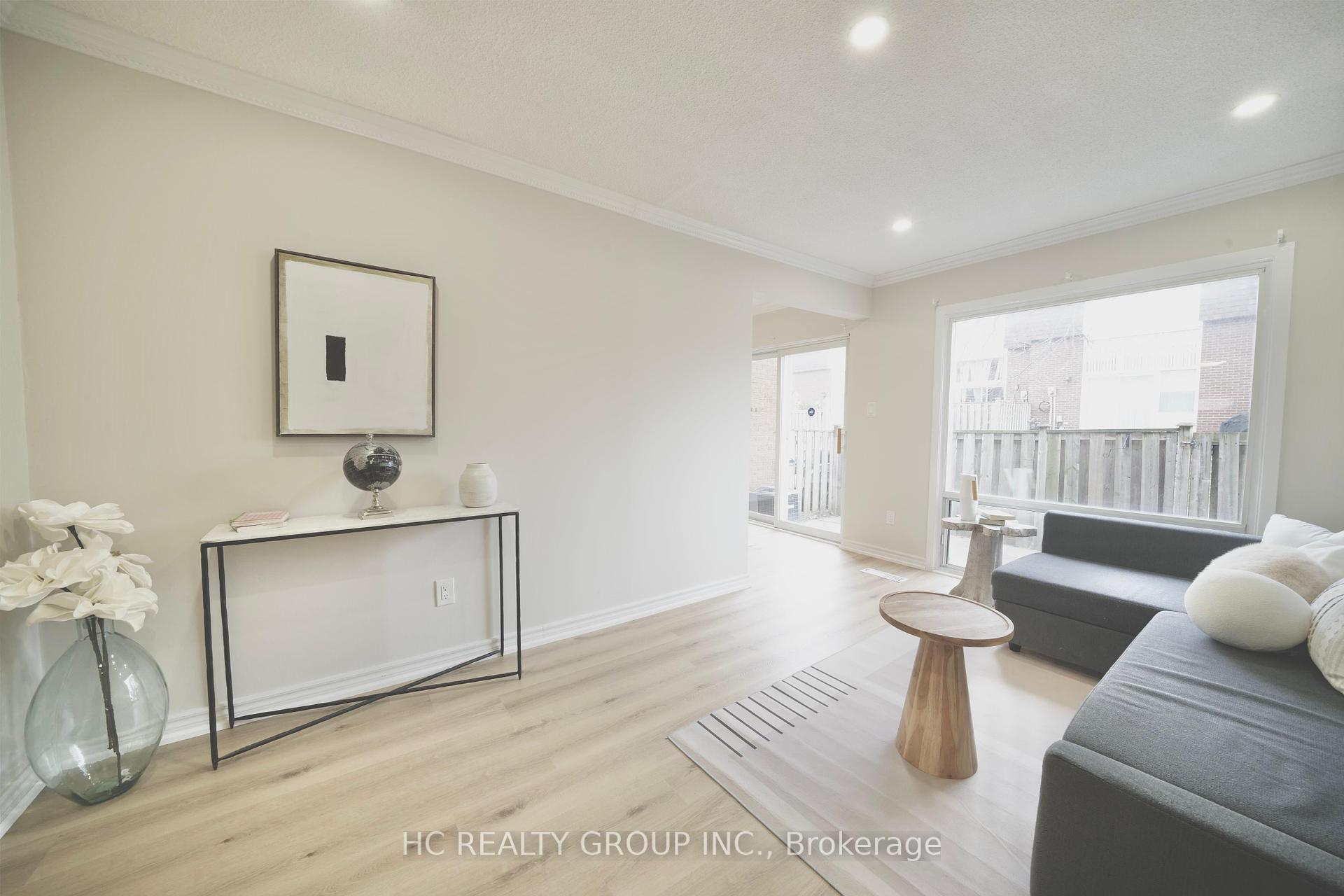 4 Bedrooms Condo at 201 Bridletowne,  Toronto For sale