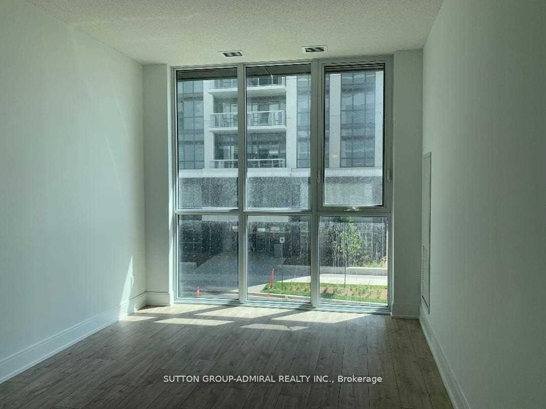 3 Bedrooms Condo at 70 Annie Craig, Toronto For sale