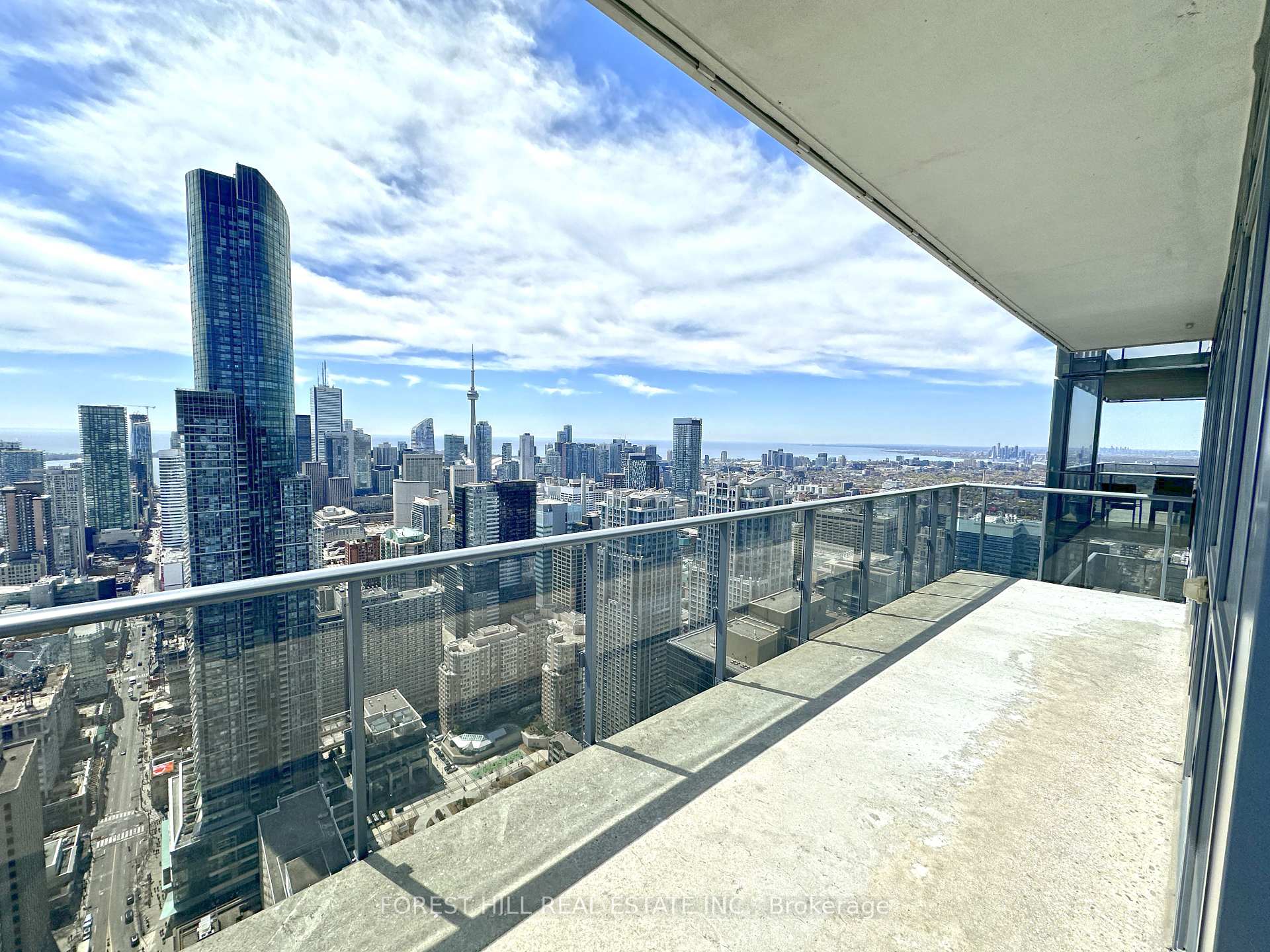 1 Bedroom Condo at 7 Grenville, Toronto For sale