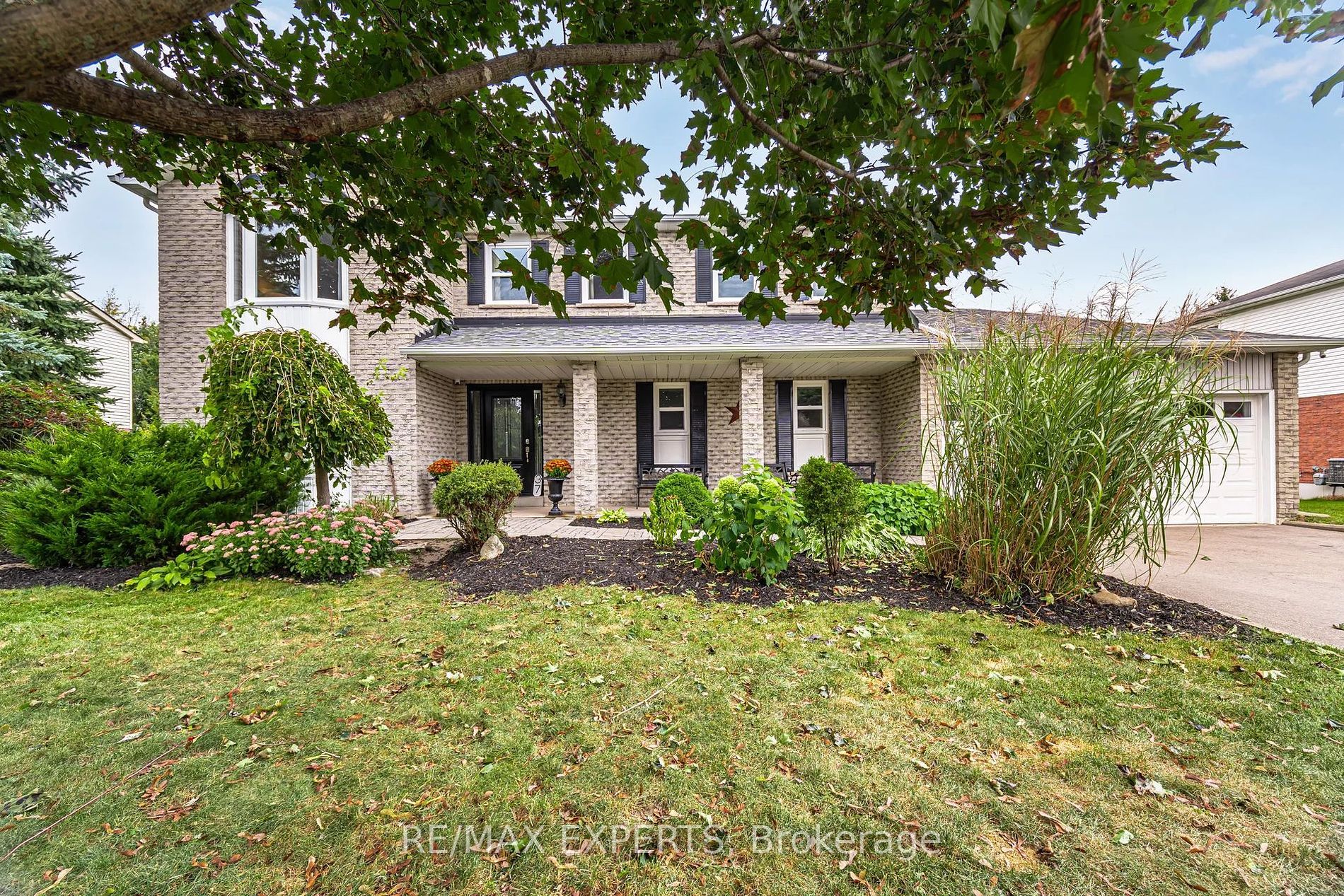 37 Erinlea Crescent