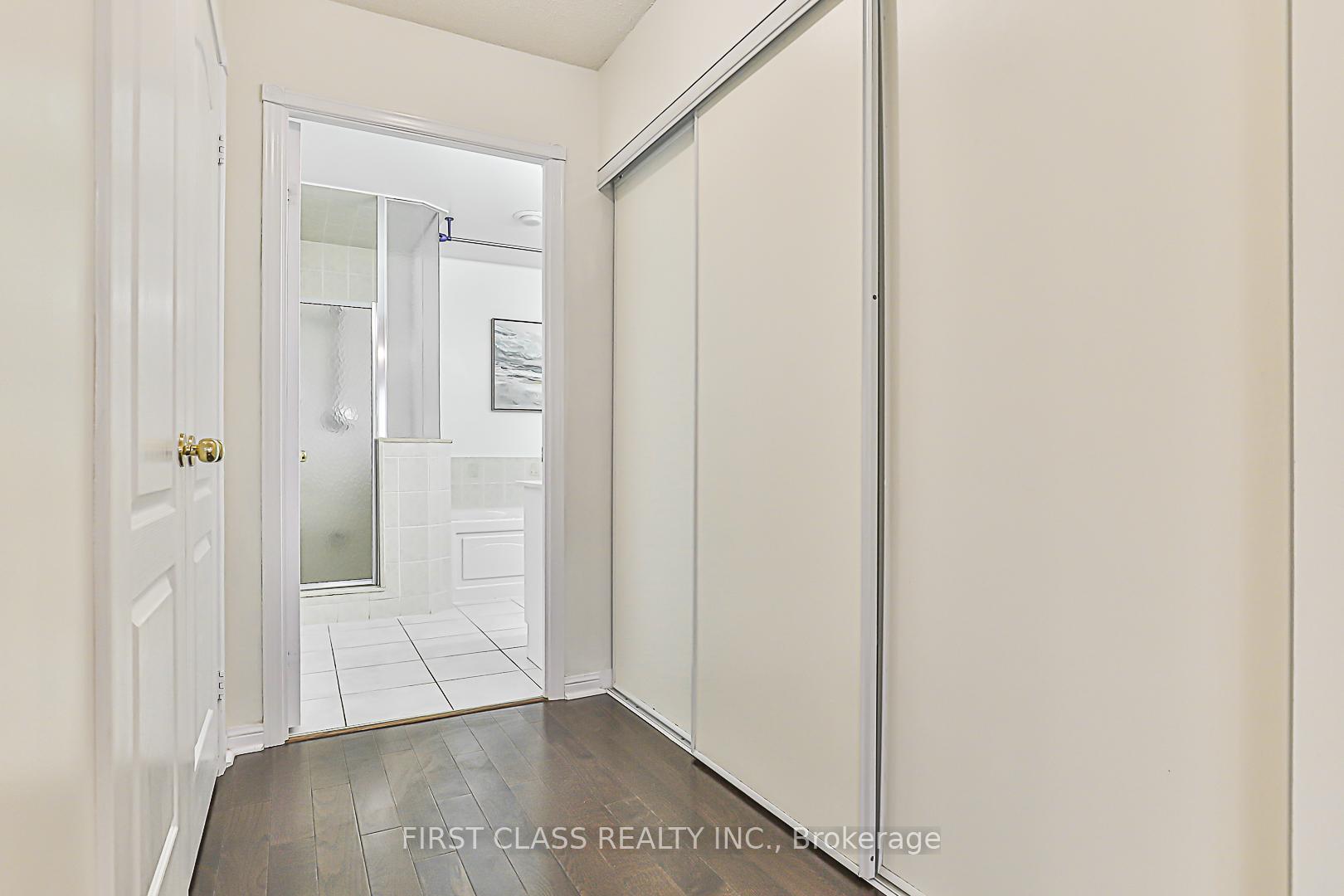 4 Bedrooms Condo at 1881 Mcnicoll, Toronto For sale
