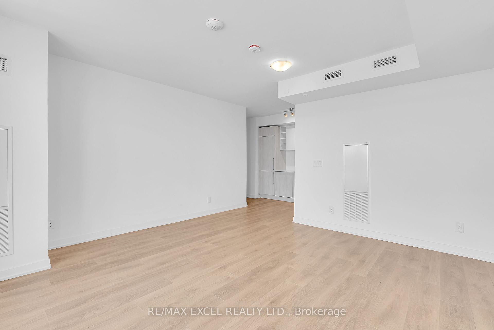 2 Bedrooms Condo at 2031 Kennedy, Toronto For sale