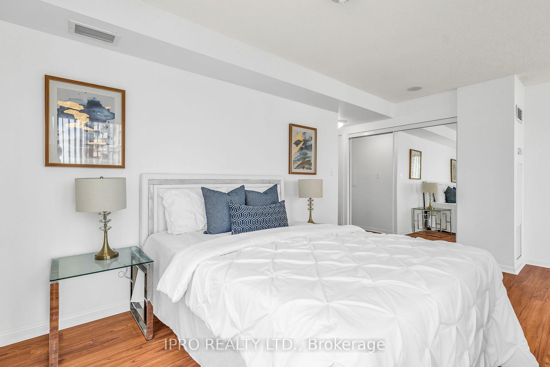 3 Bedrooms Condo at 23 Lorraine, Toronto For sale