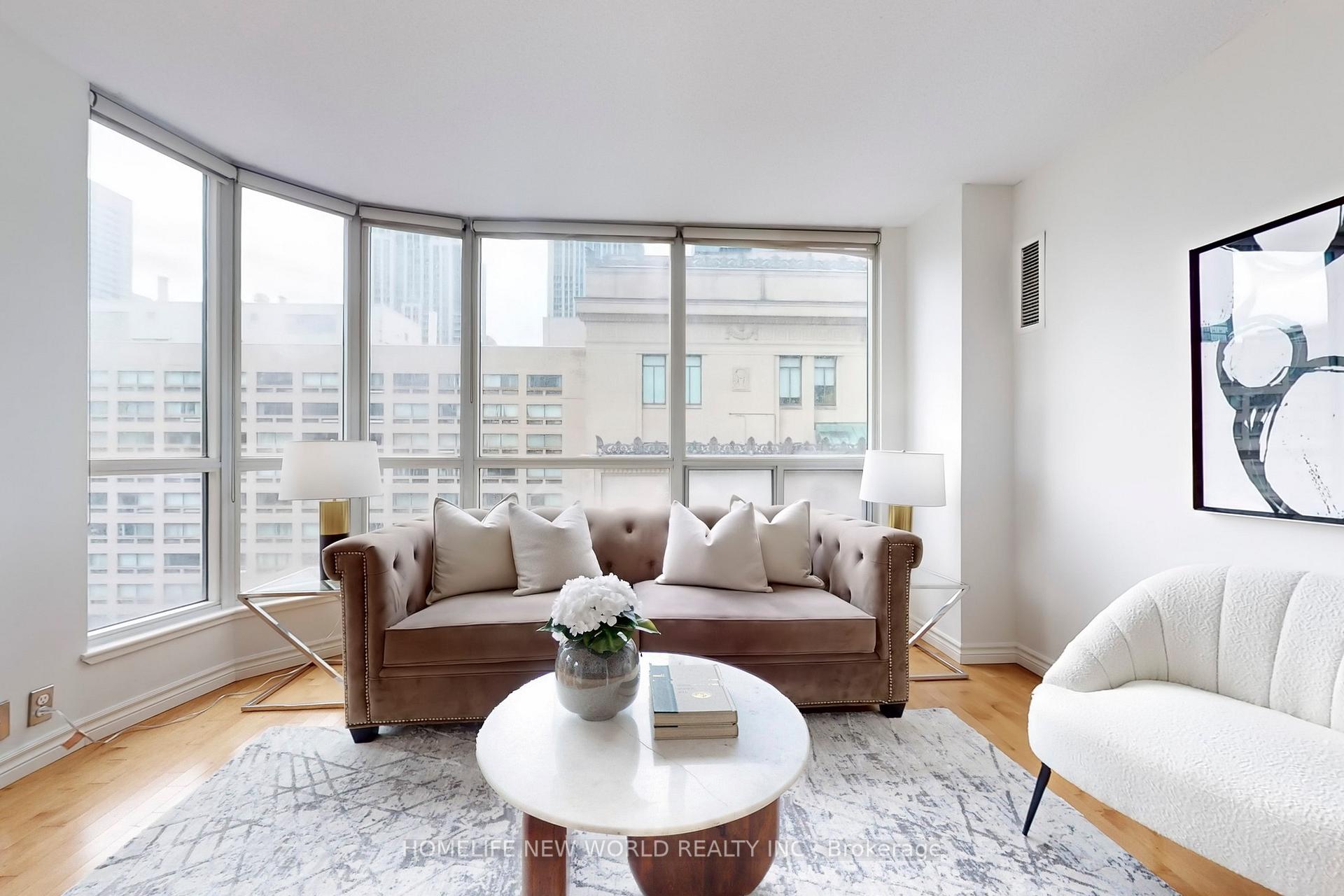 3 Bedrooms Condo at 7 Carlton, Toronto For sale