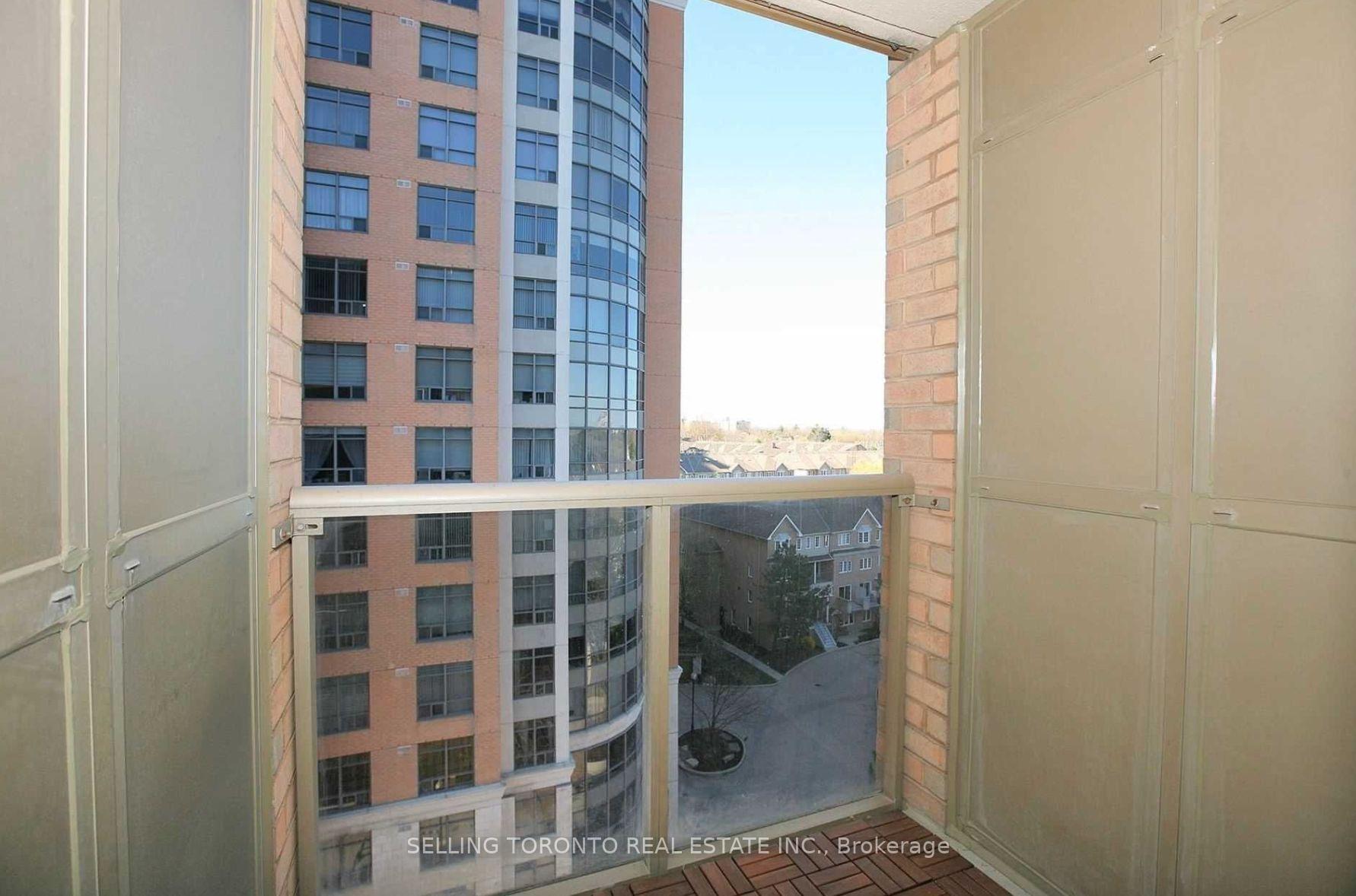 2 Bedrooms Condo at 88 Grandview,  Toronto For sale