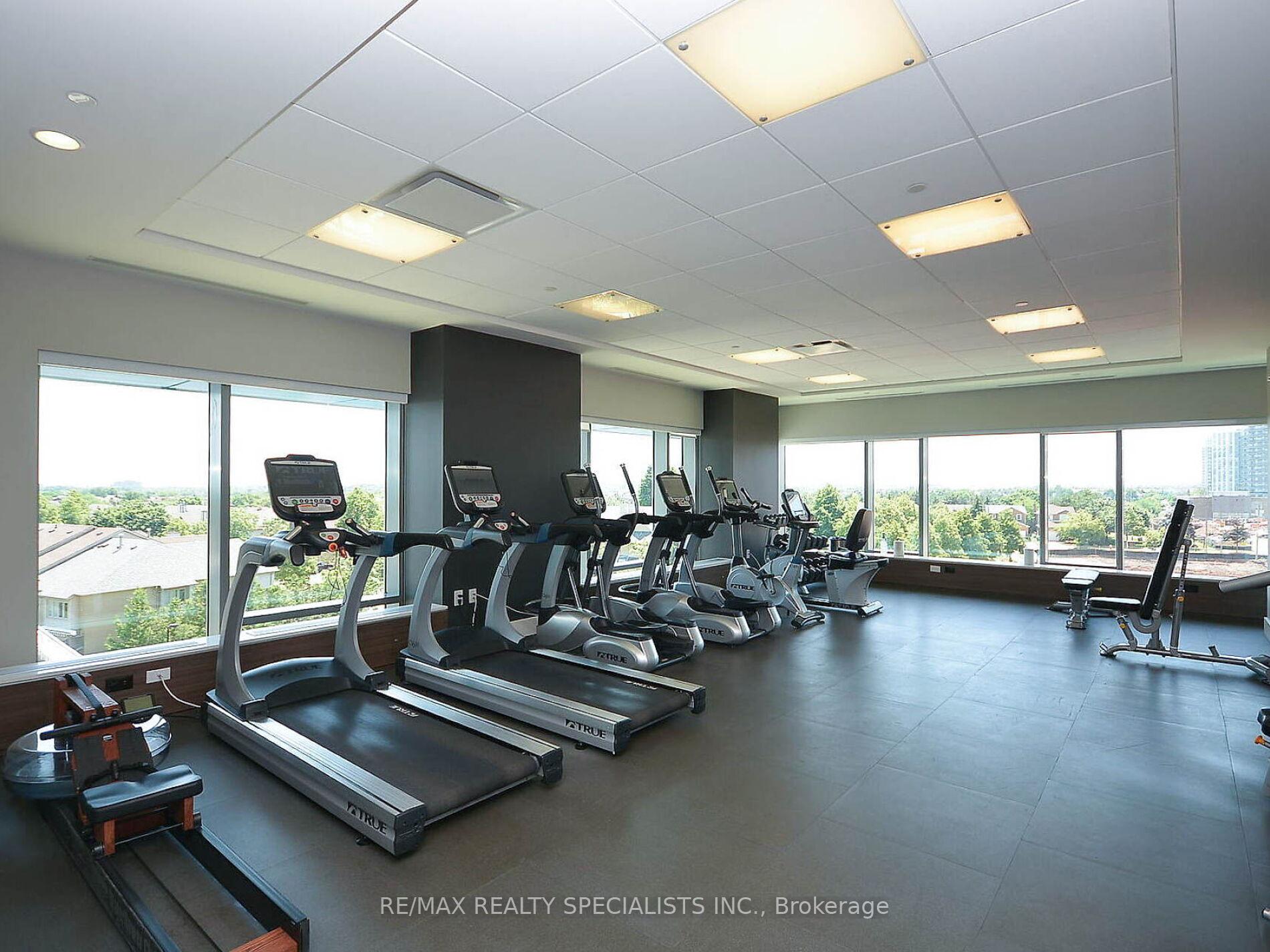2 Bedrooms Condo at 2560 Eglinton, Mississauga For sale