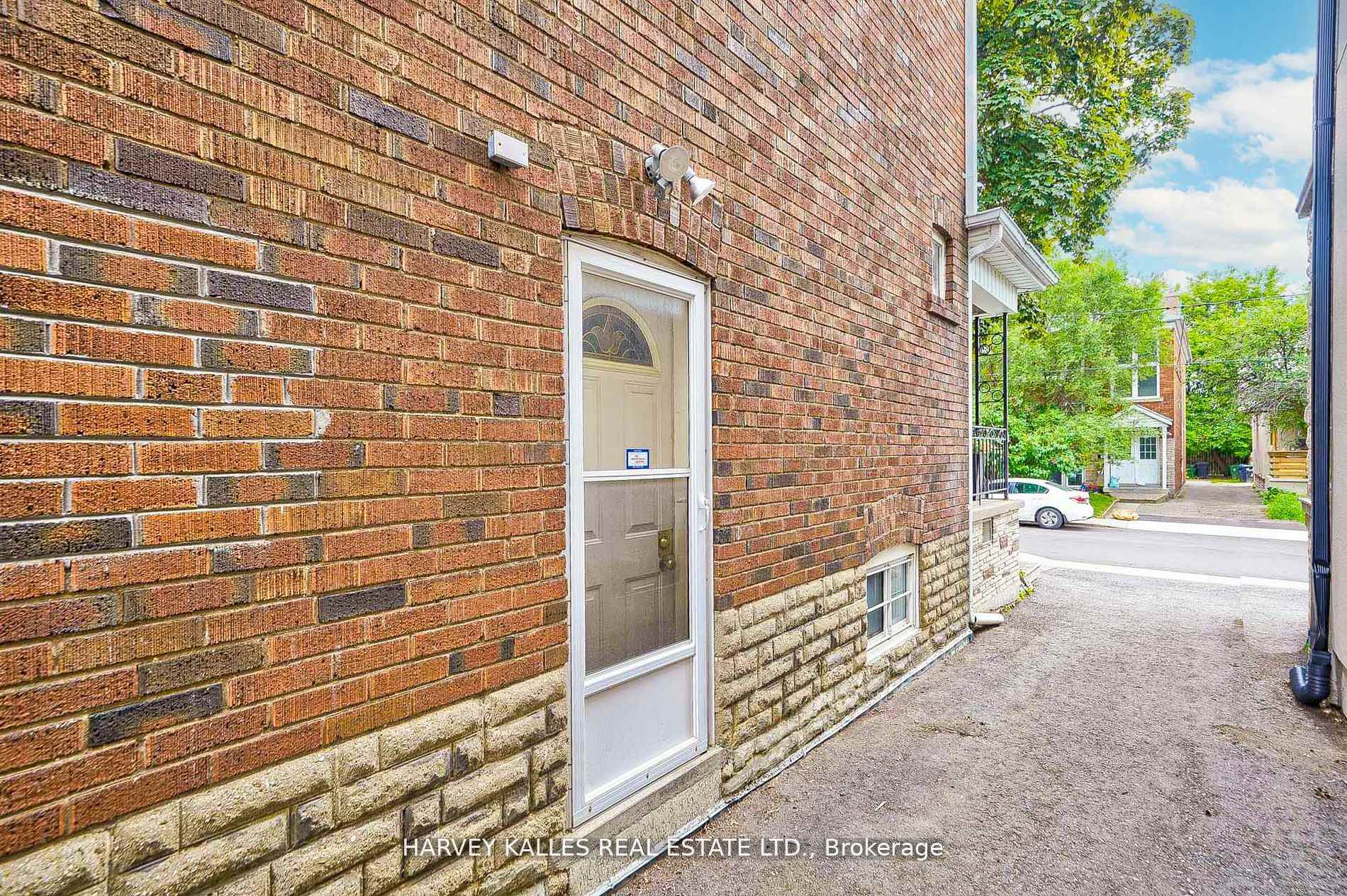 106 Gloucester Grove
