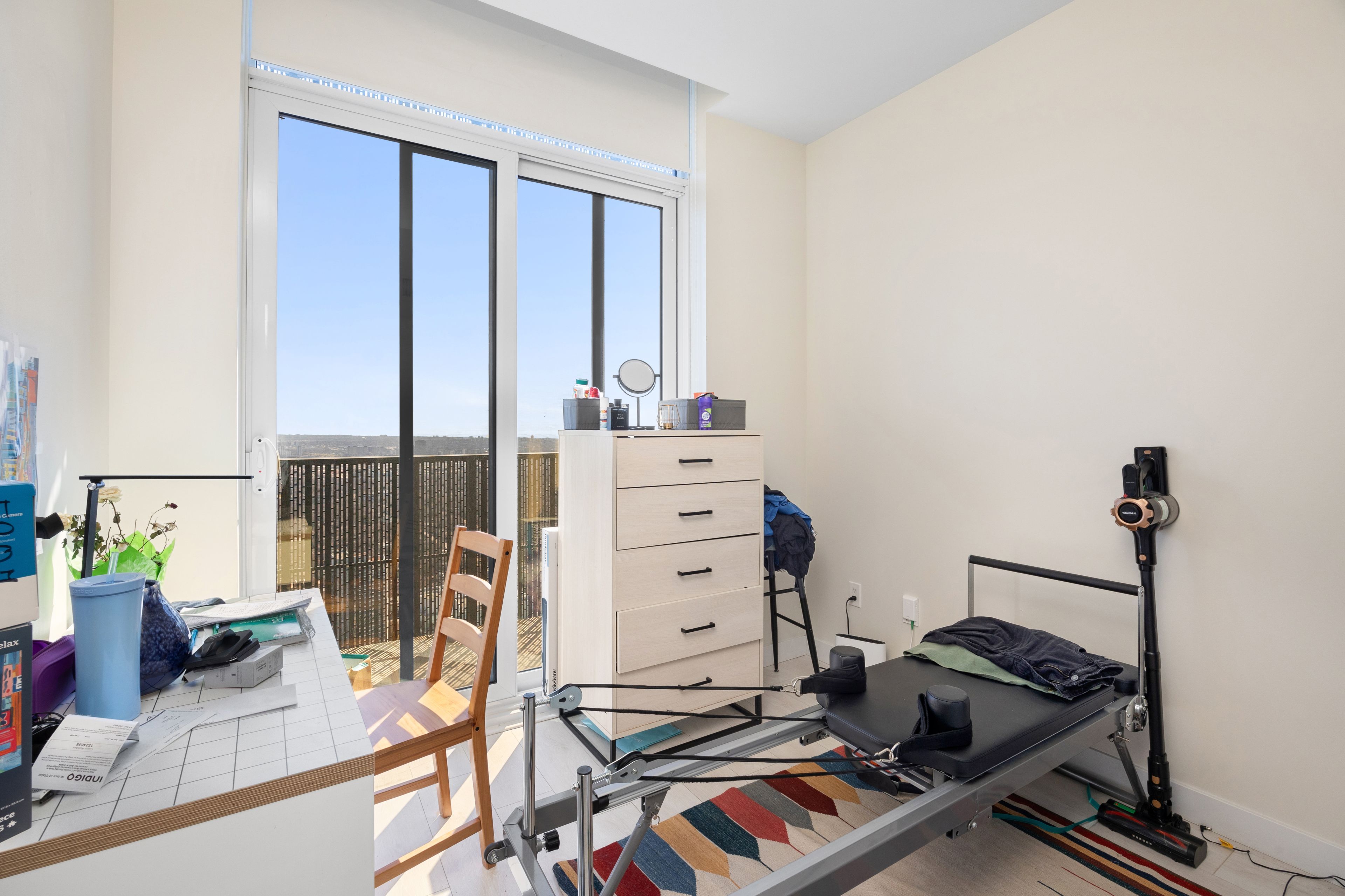 8 Eglinton Avenue E 5807