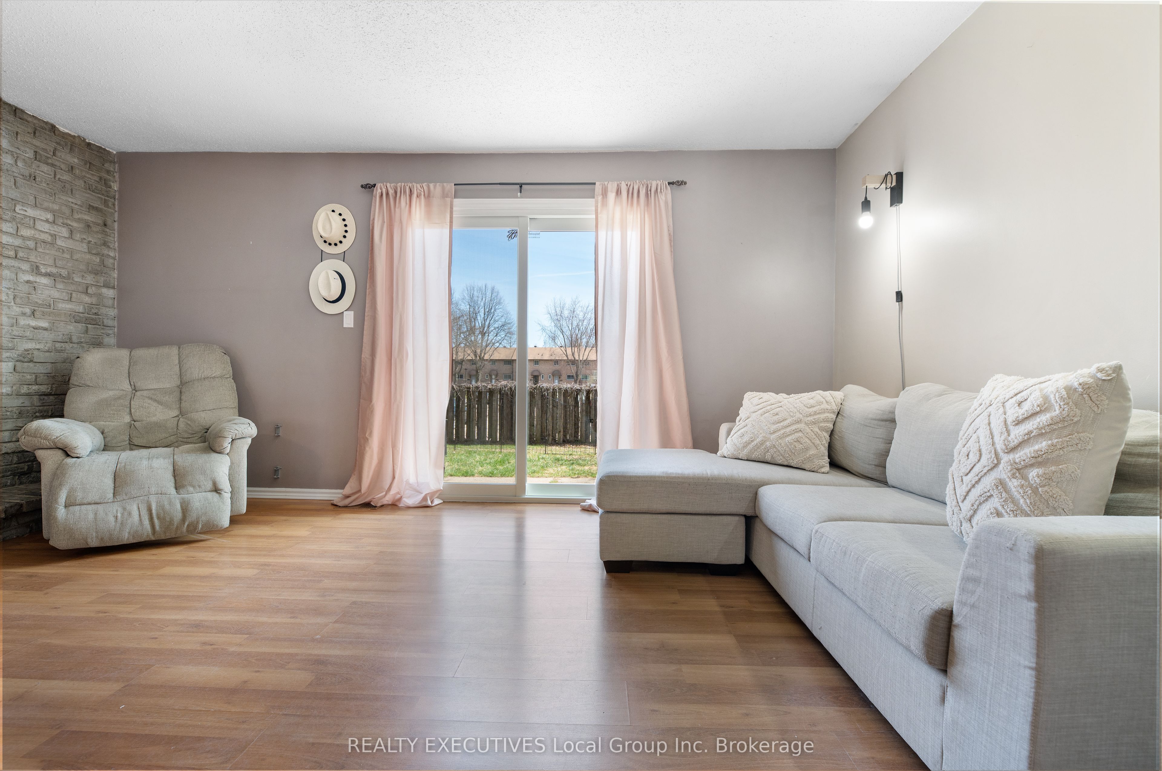 346 WICKSTEAD Avenue, #10