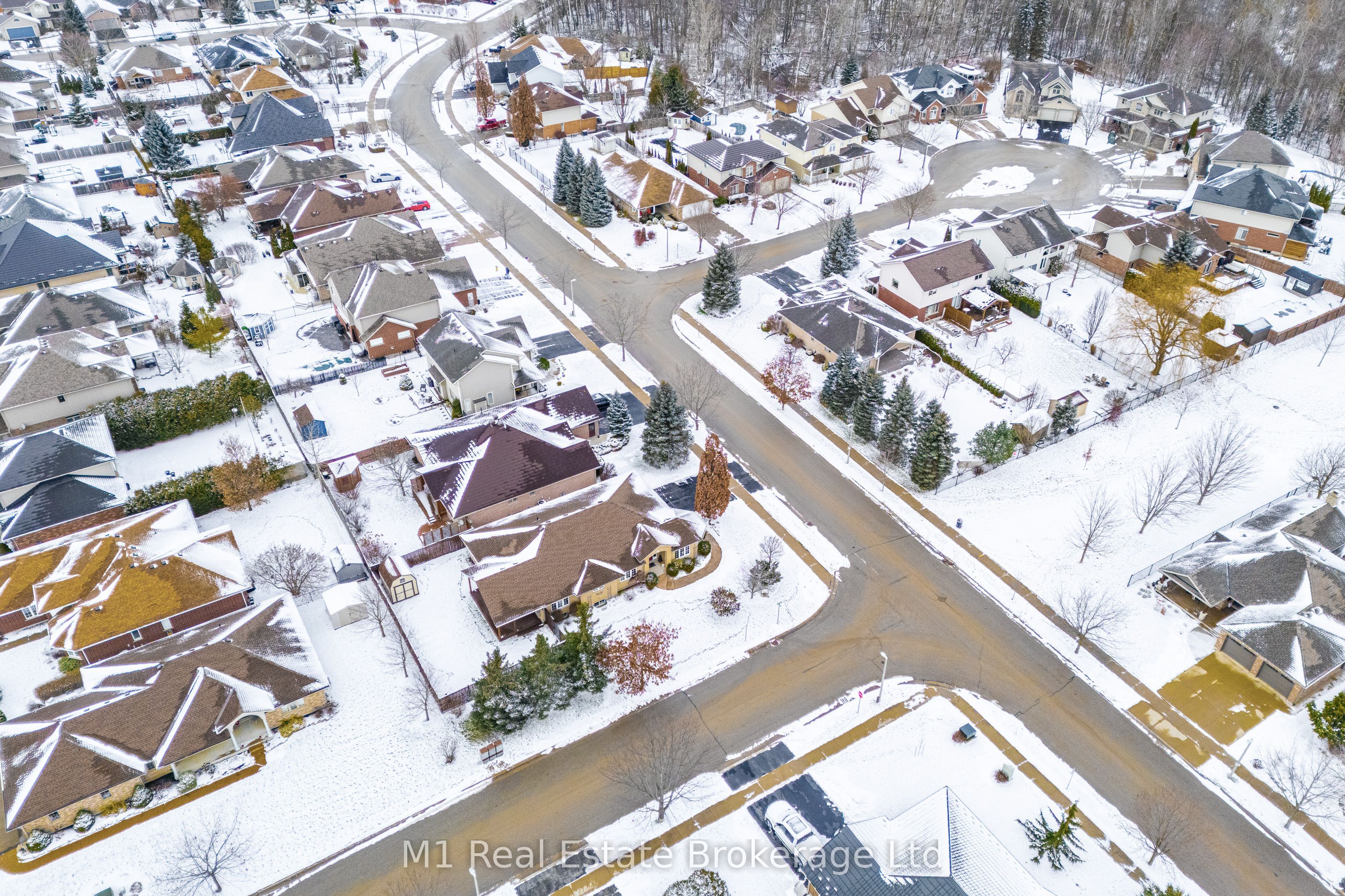 104 Keating Drive, Centre Wellington, ON N0B 1S0