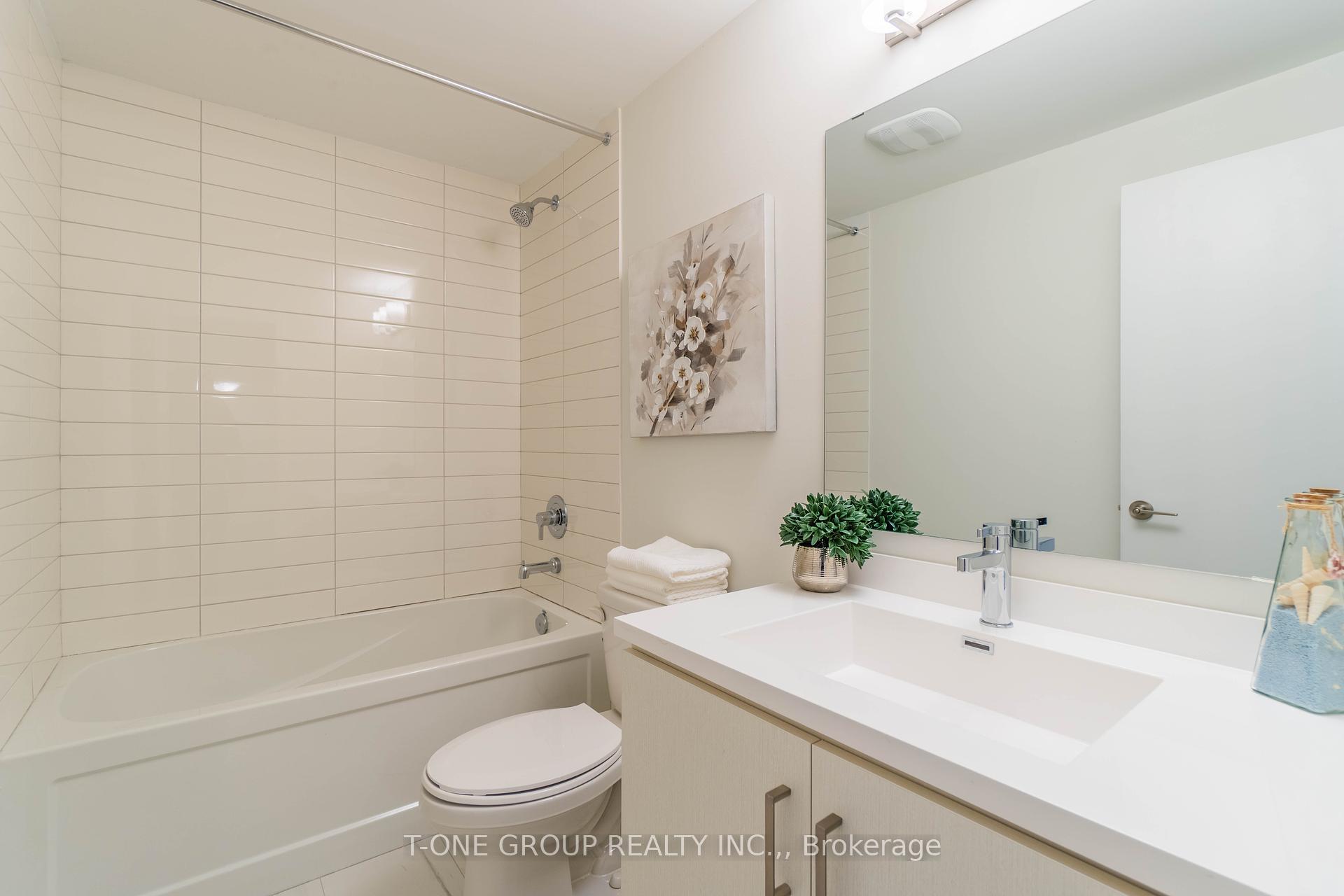 3 Bedrooms Condo at 10 Almond Blossom, Vaughan For sale