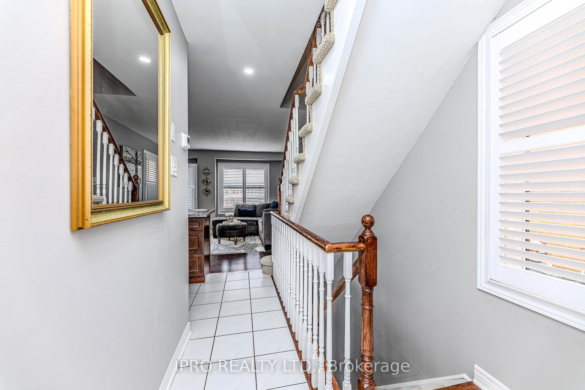 3 Bedrooms Condo at 78 Tania, Vaughan For sale