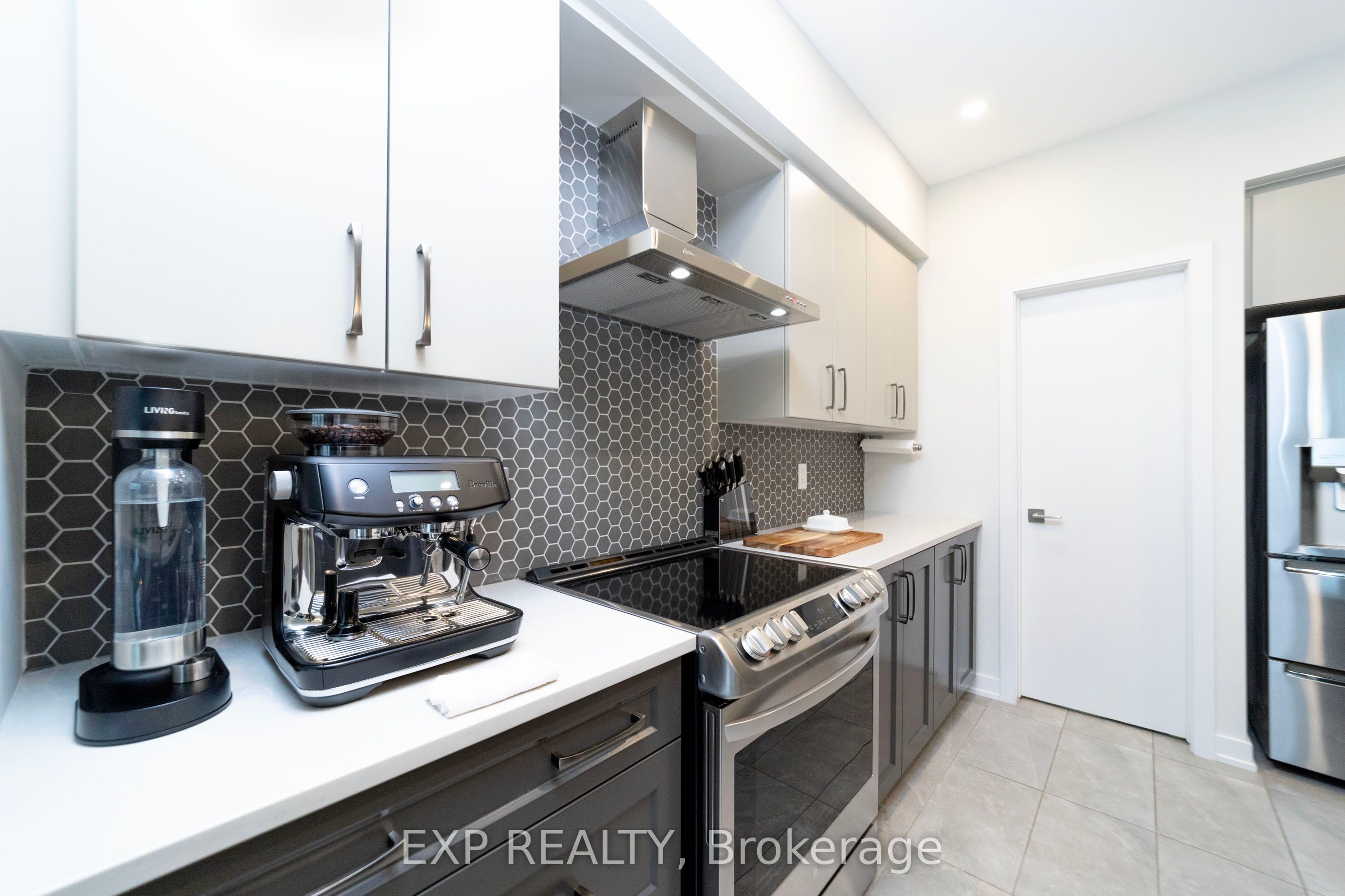 230 FINSBURY Avenue, Stittsville - Munster - Richmond 8203 - Stittsville (South)