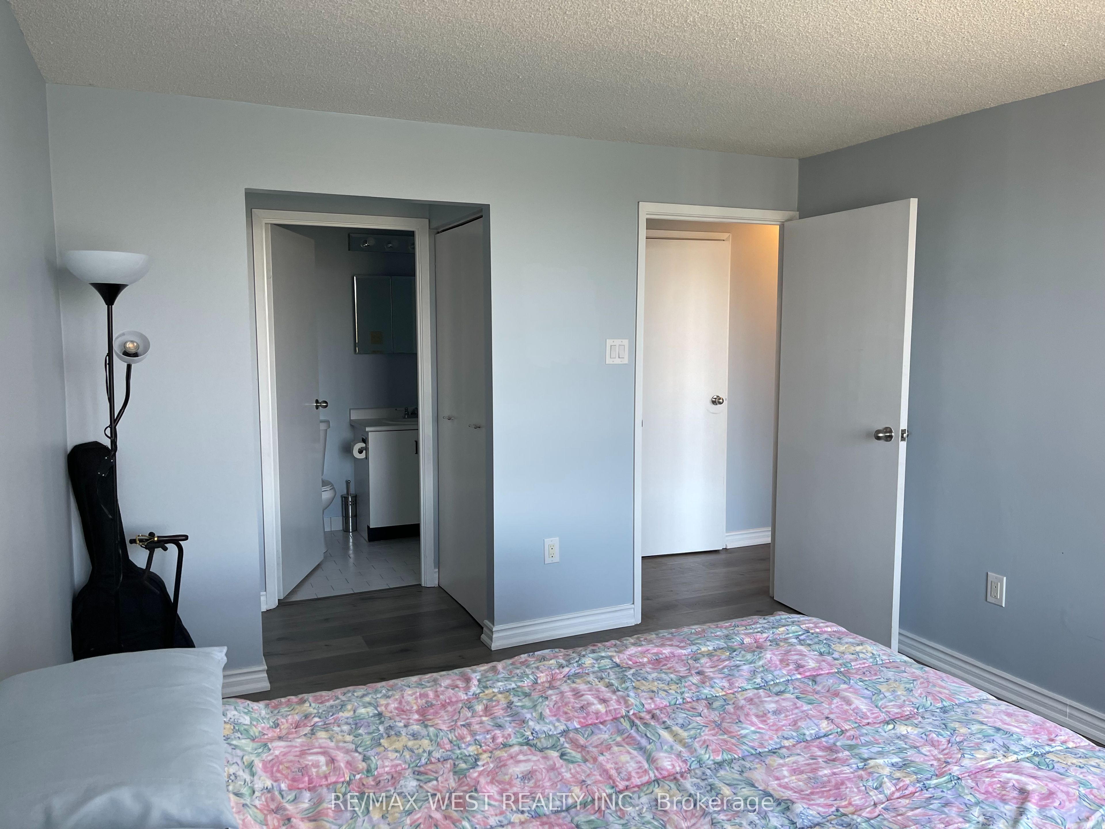 #411 - 30 Blue Springs Drive, Waterloo, ON N2J 4T2