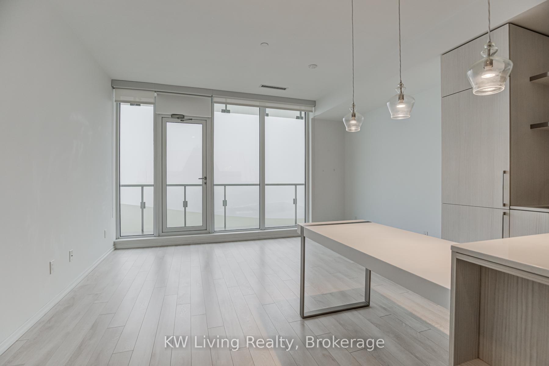 1 Bedroom Condo at 197 Yonge, Toronto For sale