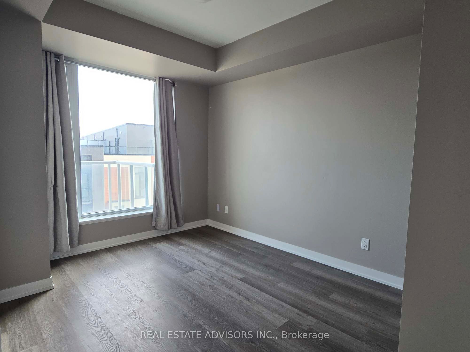 2 David Eyer Road, #422