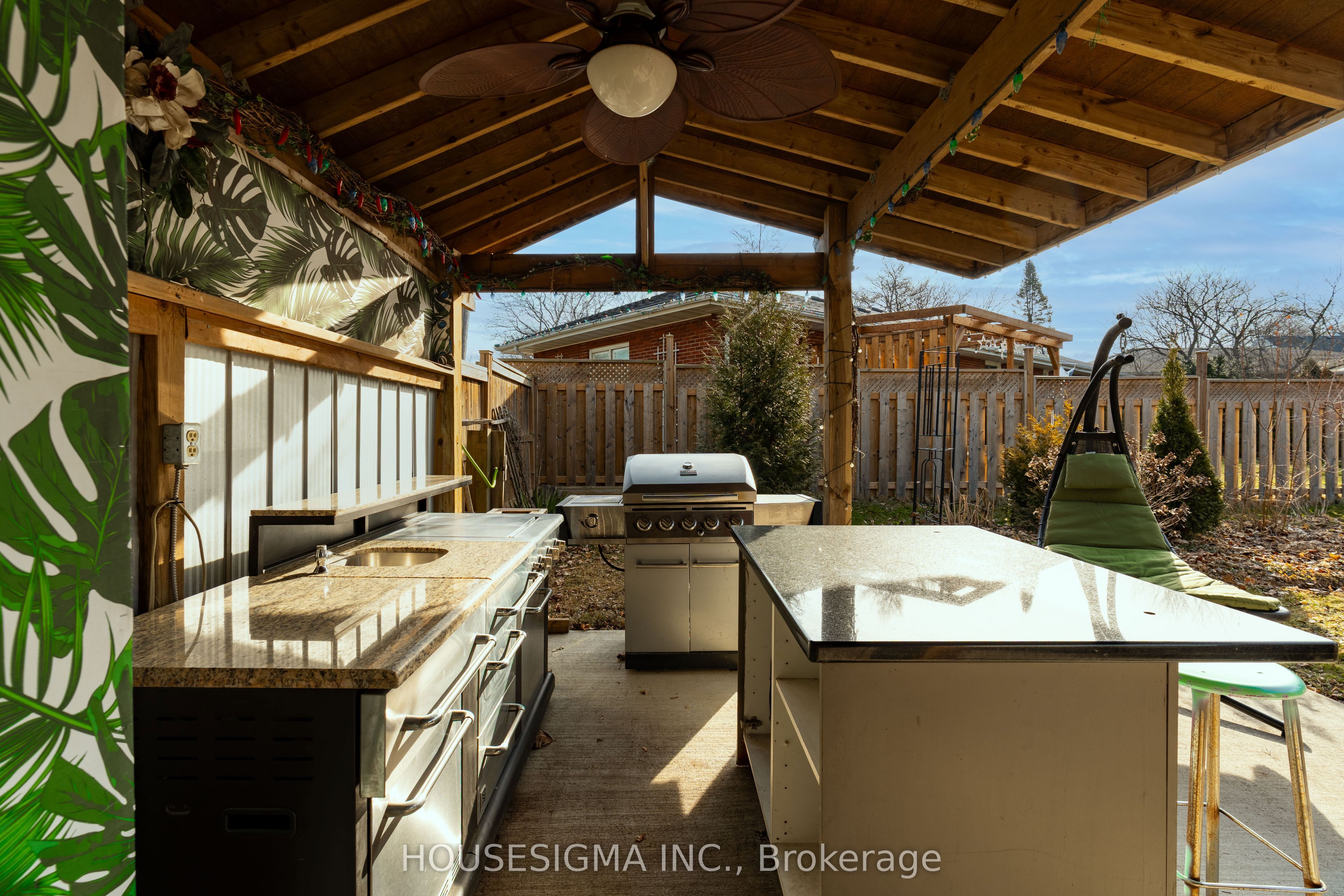 19 Dalewood Drive, St. Thomas St. Thomas