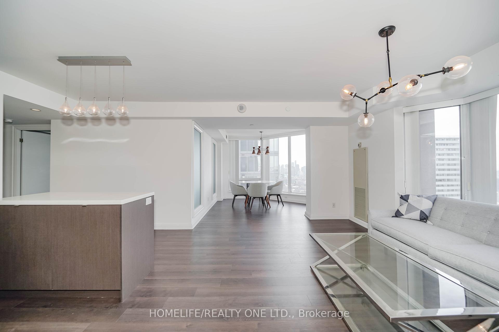 2 Bedrooms Condo at 155 Yorkville, Toronto For sale