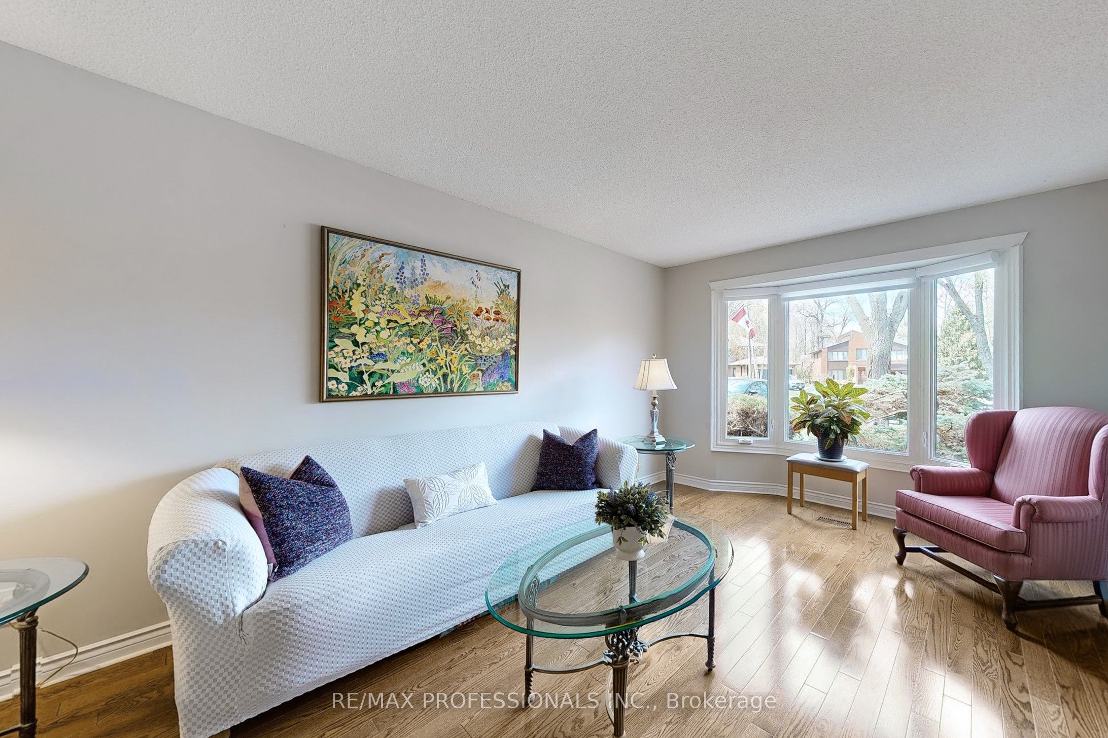 4183 Renoak Court, Mississauga, ON L5C 4K3