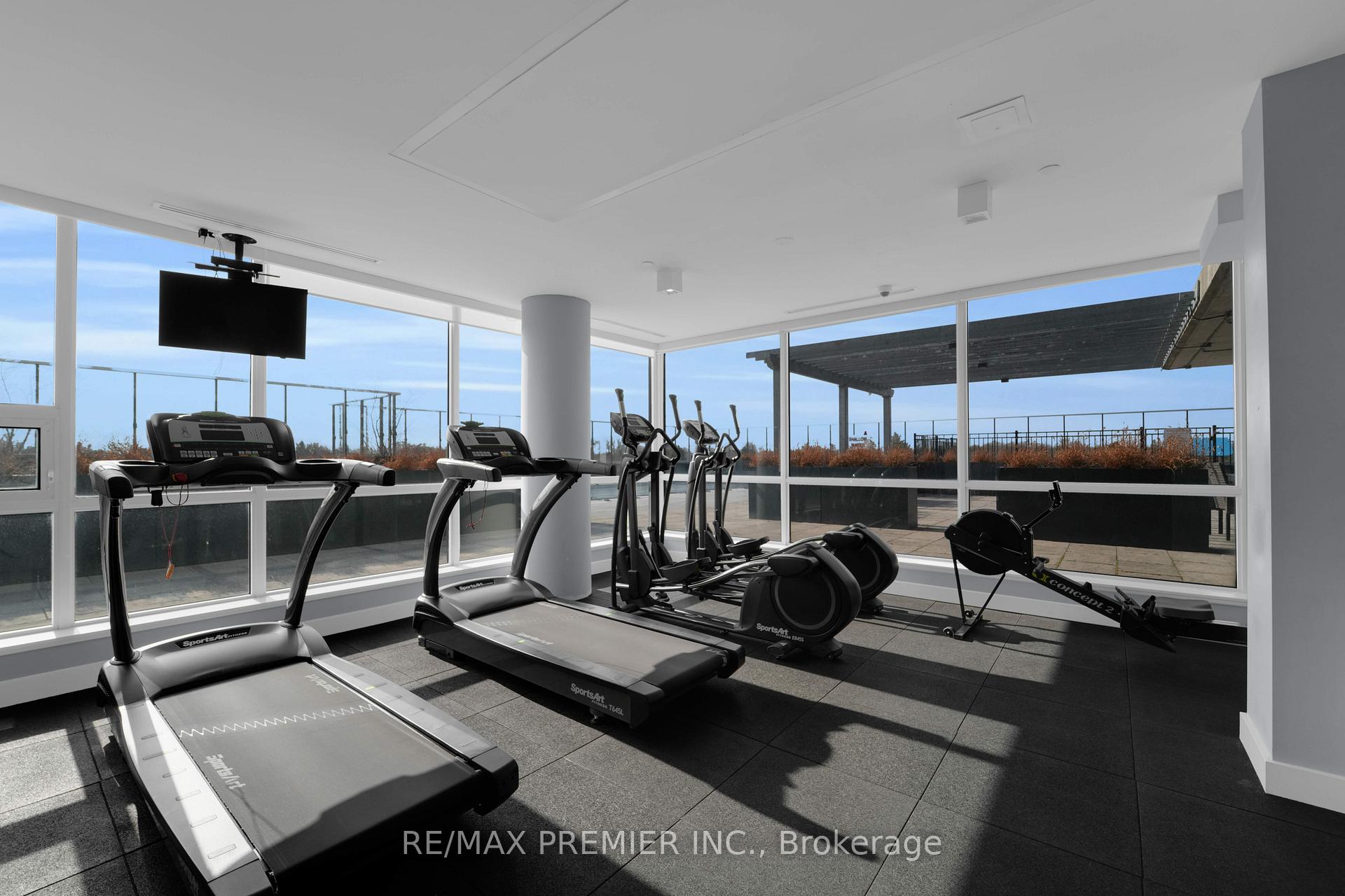 2 Bedrooms Condo at 4800 Highway 7,  Vaughan For sale