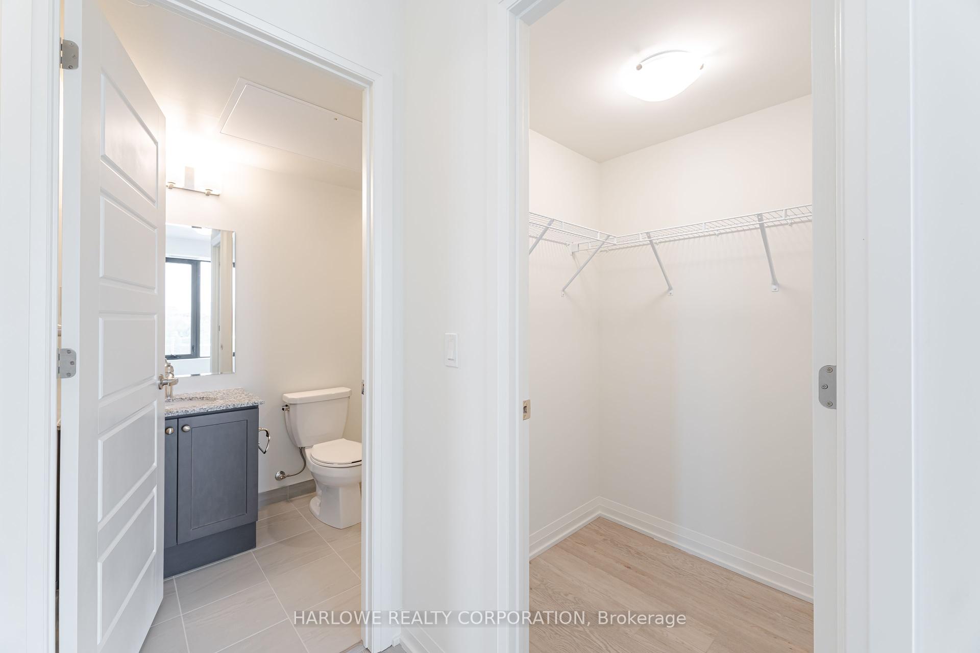 3 Bedrooms Condo at 3006 William Cutmore, Oakville For sale