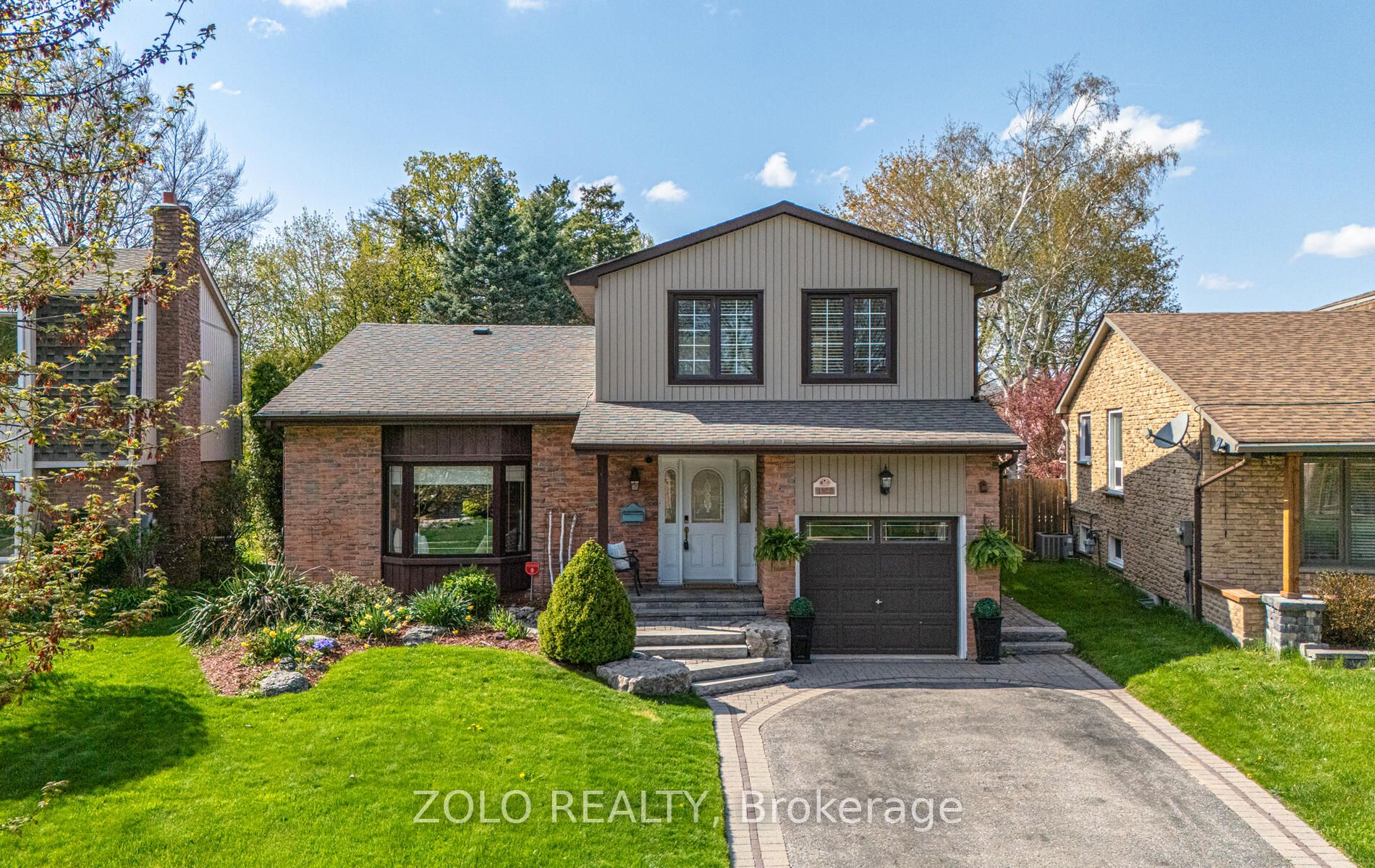 1922 Bowler Drive, Pickering, ON L1V 3K5