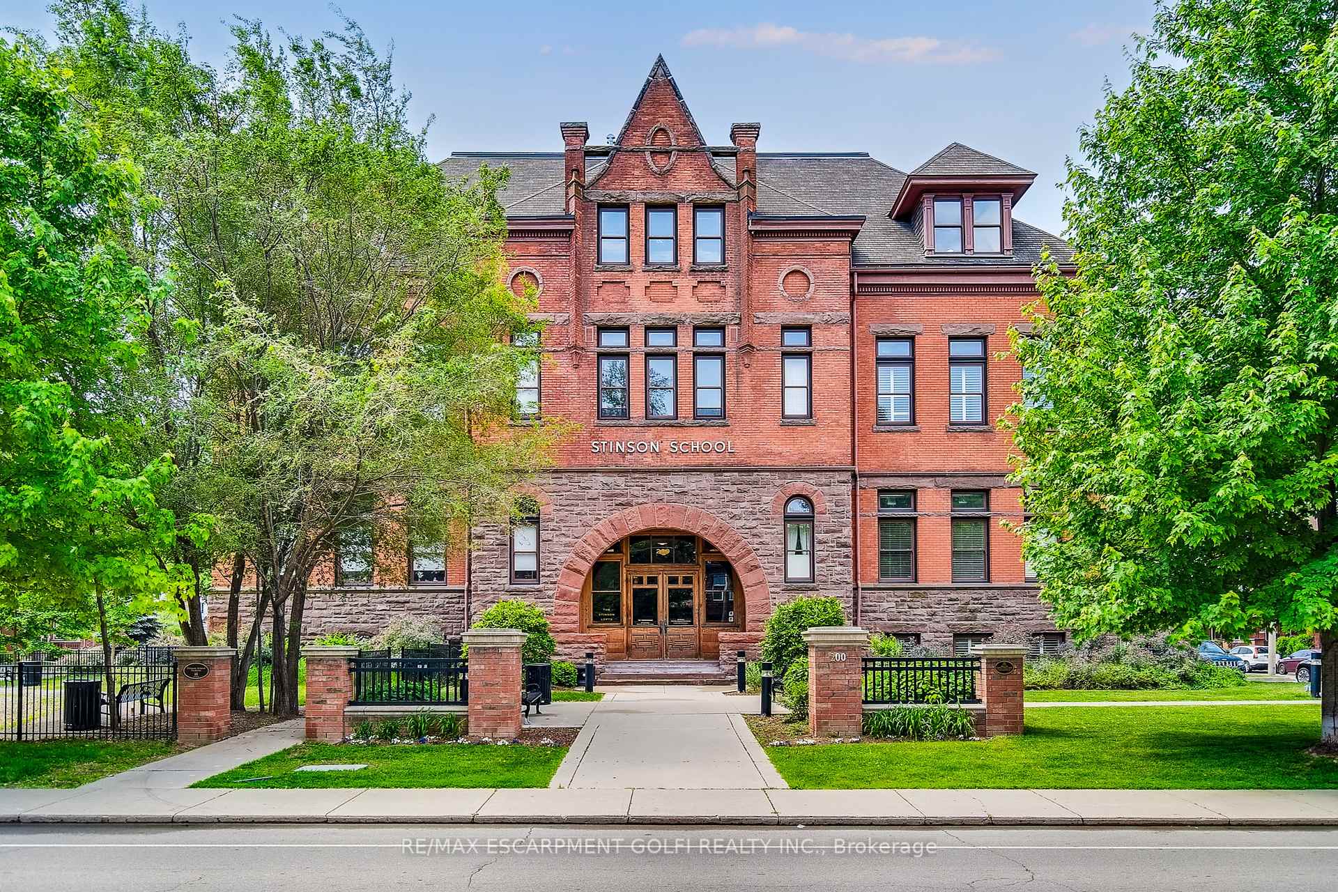 1 Bedroom Condo at 200 STINSON, Hamilton For sale