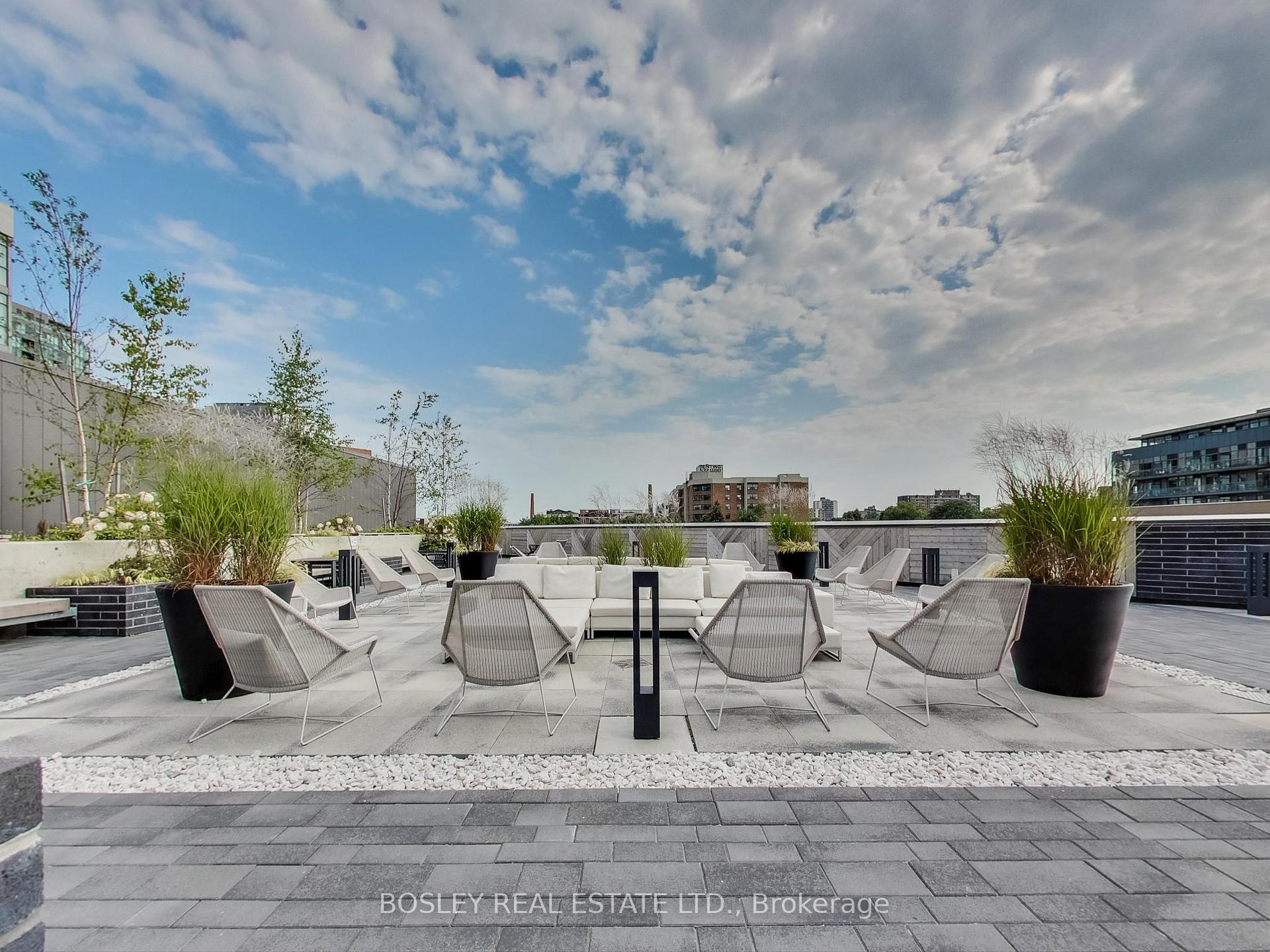 3 Bedrooms Condo at 20 Minowan Miikan, Toronto For sale