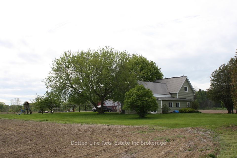 1076 2nd Concession ENR
