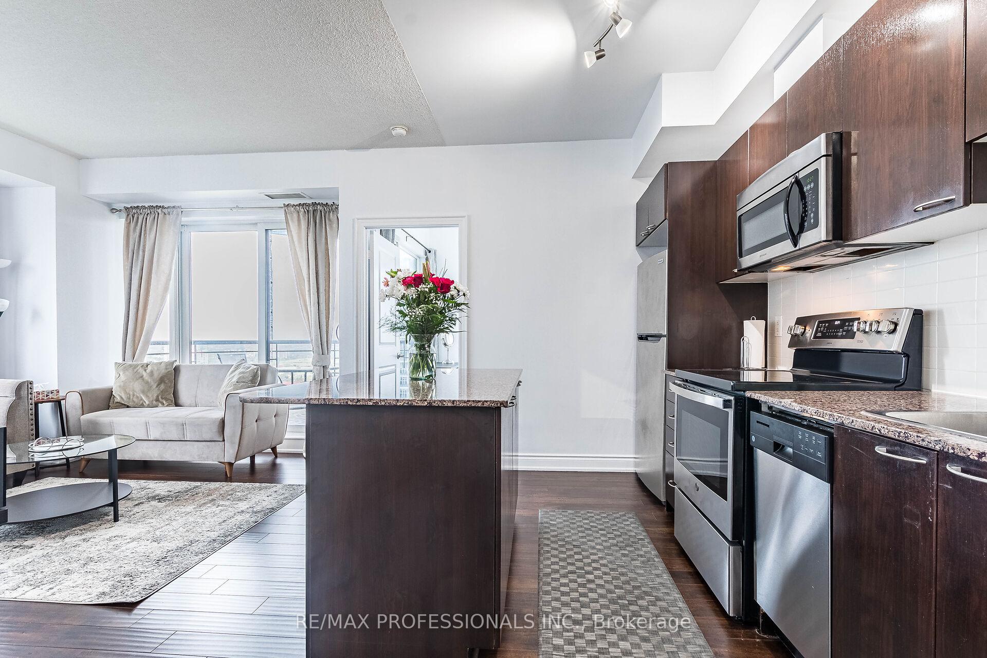 #2302 – 385 Prince Of Wales Drive, Mississauga, ON L5B 0C6