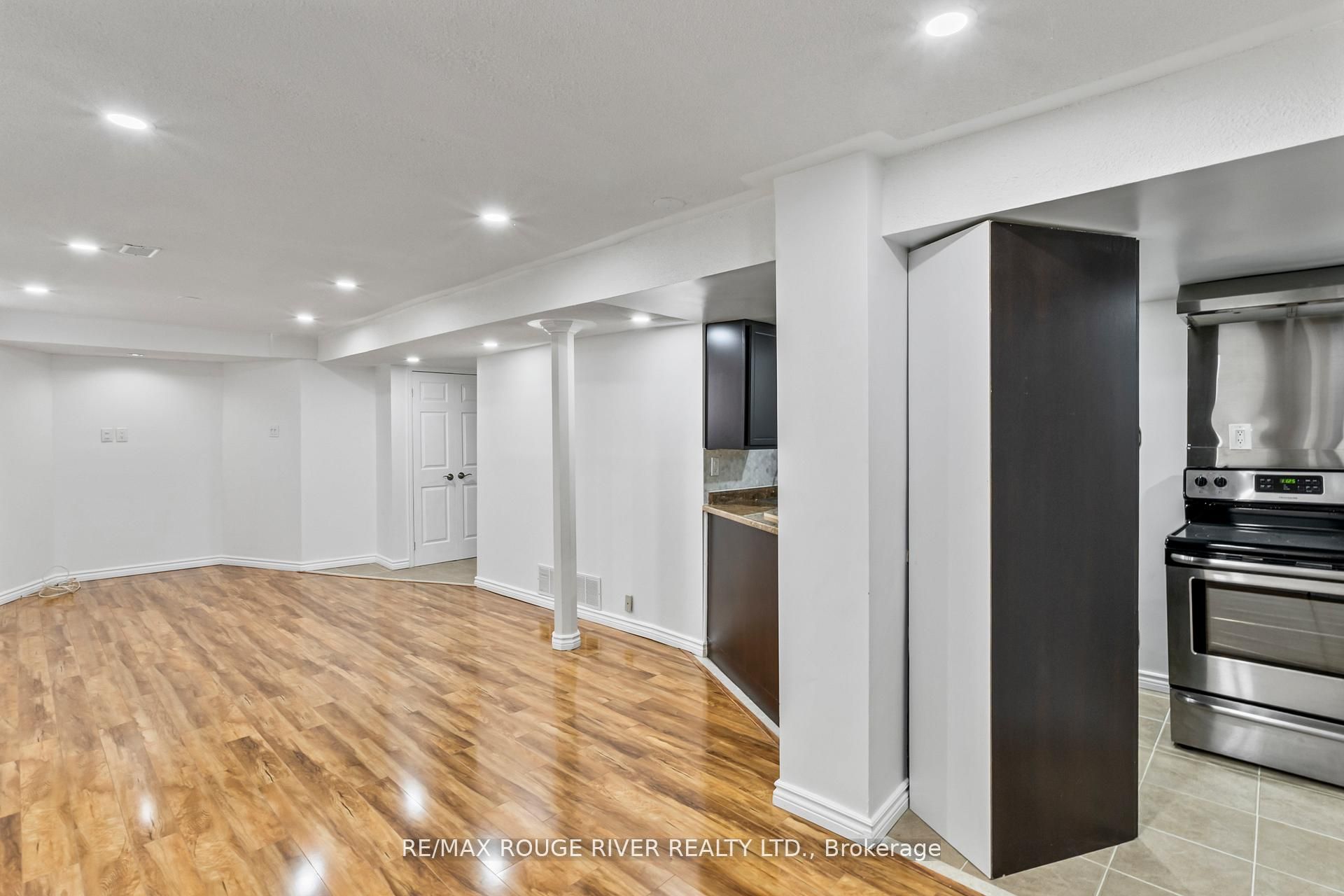 2292 Chapman Court