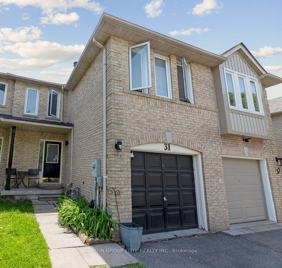 31 Pine Gate Place, Whitby, ON L1R 2M6