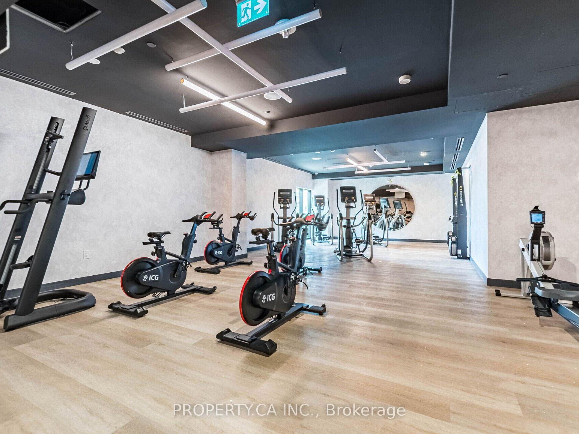 3 Bedrooms Condo at 86 Dundas, Mississauga For sale