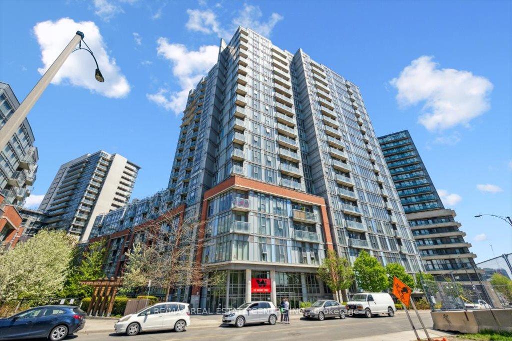 2 Bedrooms Condo at 150 Sudbury, Toronto For sale