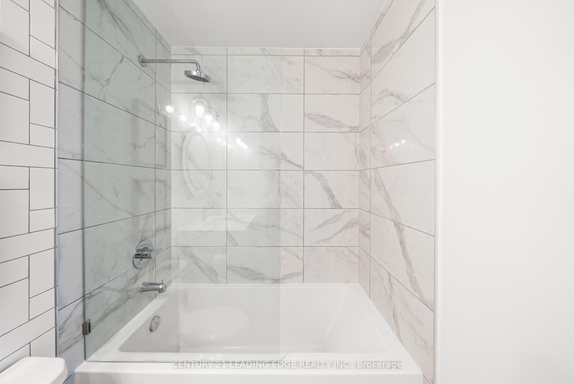 2 Bedrooms Condo at 460 Adelaide, Toronto For sale