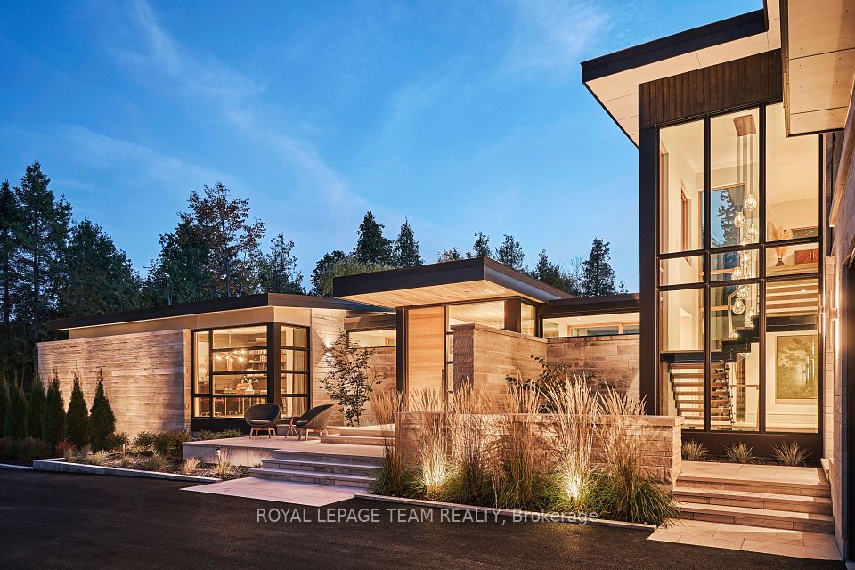 20 Kanata Rockeries