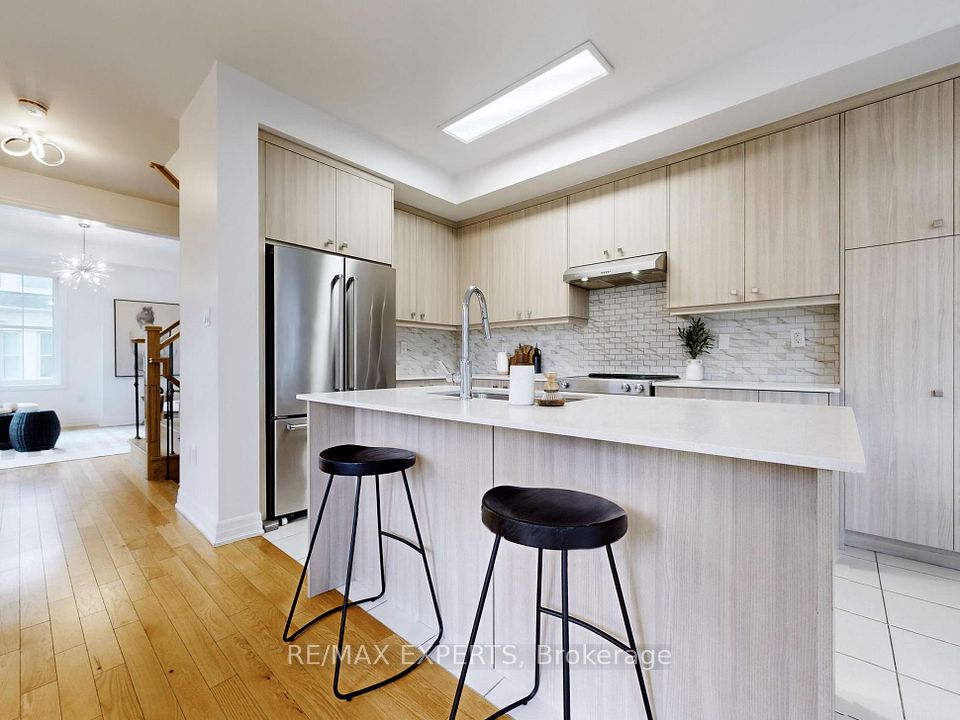 5 Amherst Circle