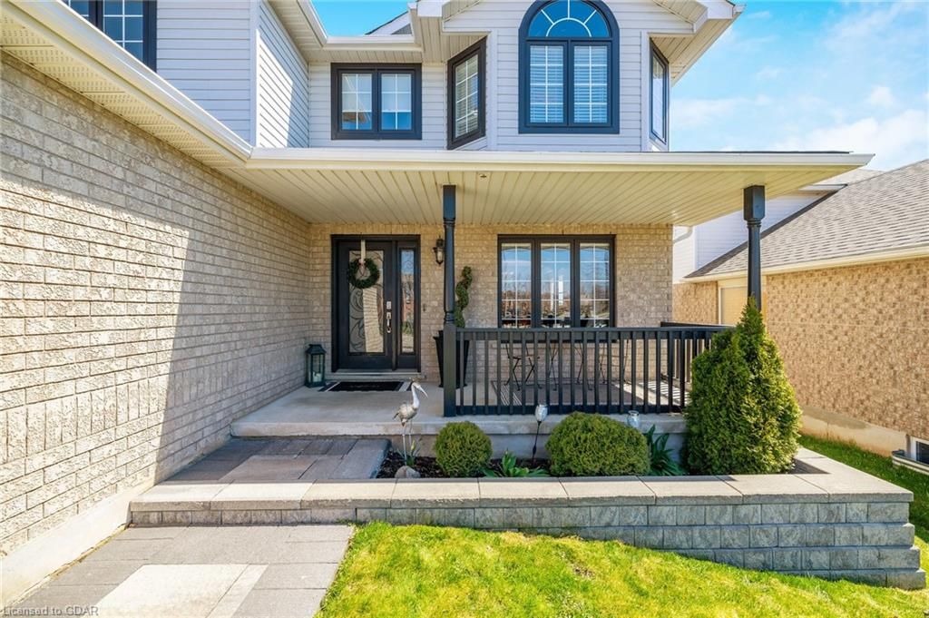 12 RACHLIN Drive Halton Hills Ontario L7J 3A9