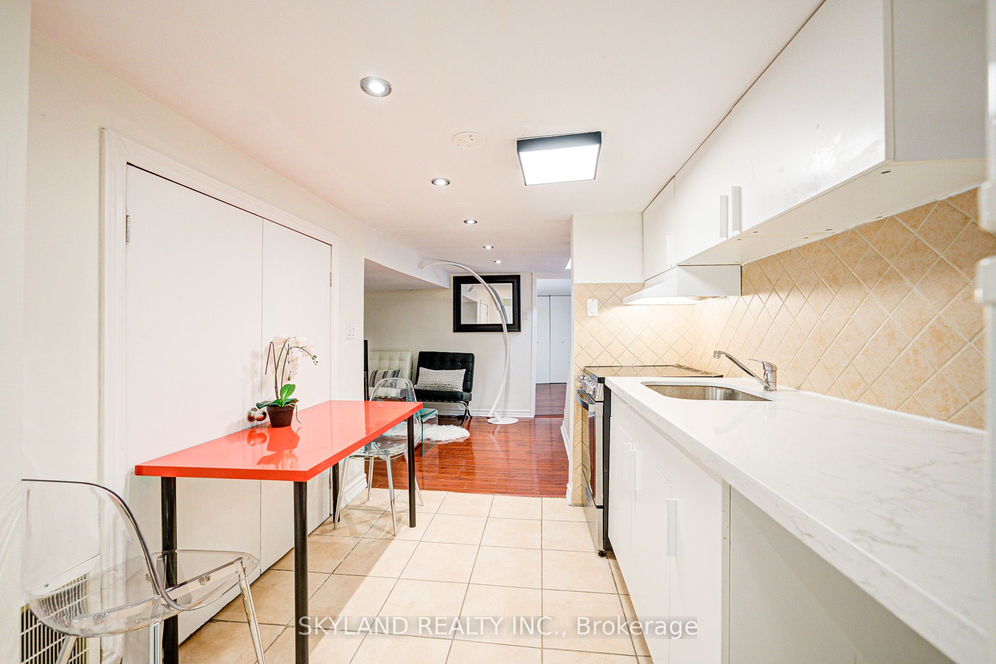 77 Shanly Street
