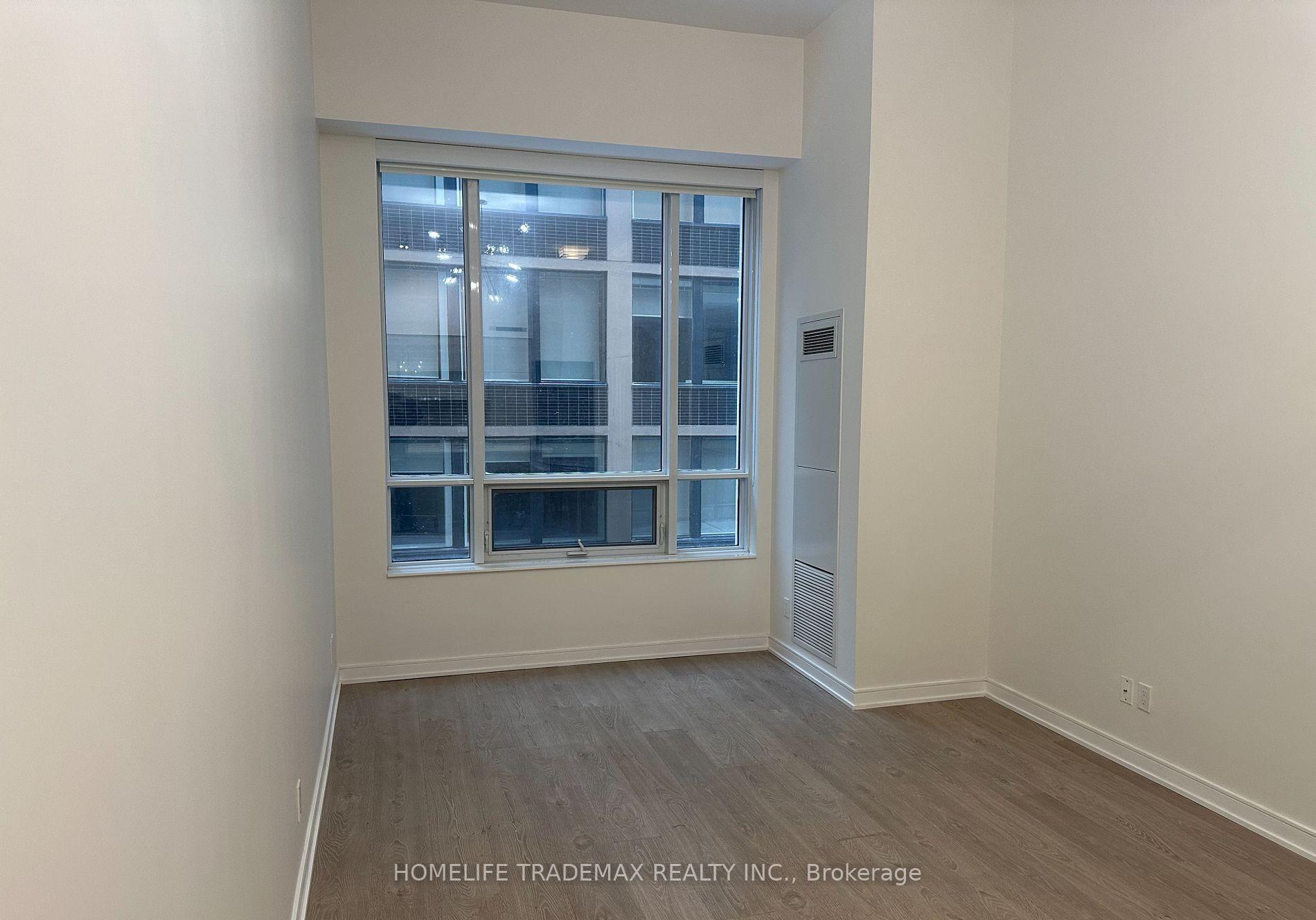 2 Bedrooms Condo at 88 Scott,  Toronto For sale