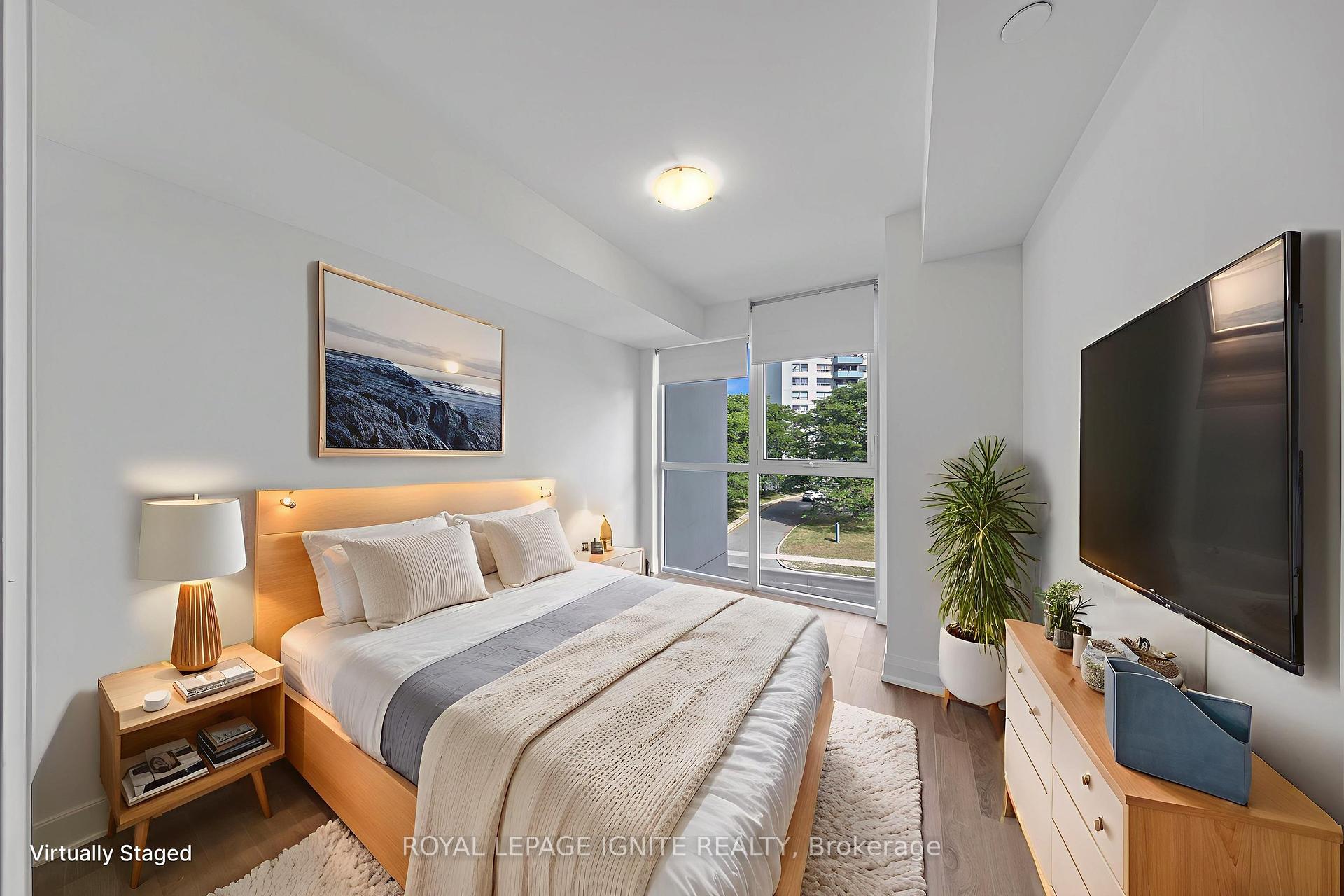 3 Bedrooms Condo at 1461 Lawrence, Toronto For sale