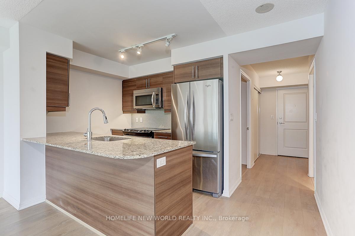 2 Bedrooms Condo at 35 Bastion,  Toronto For sale
