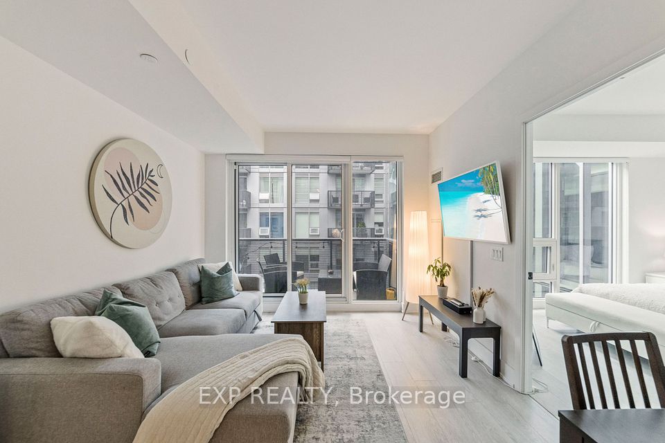 2450 Old Bronte