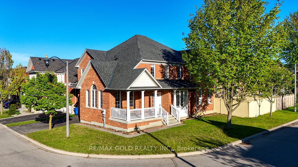 39 O'shea Crescent, Ajax, ON L1T 4W7