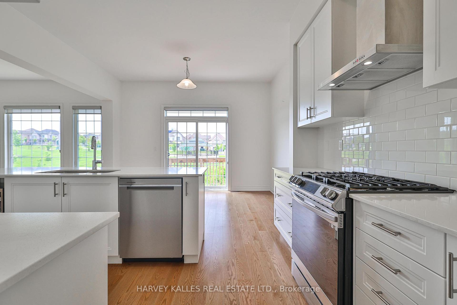 4 Meadow Vista Crescent