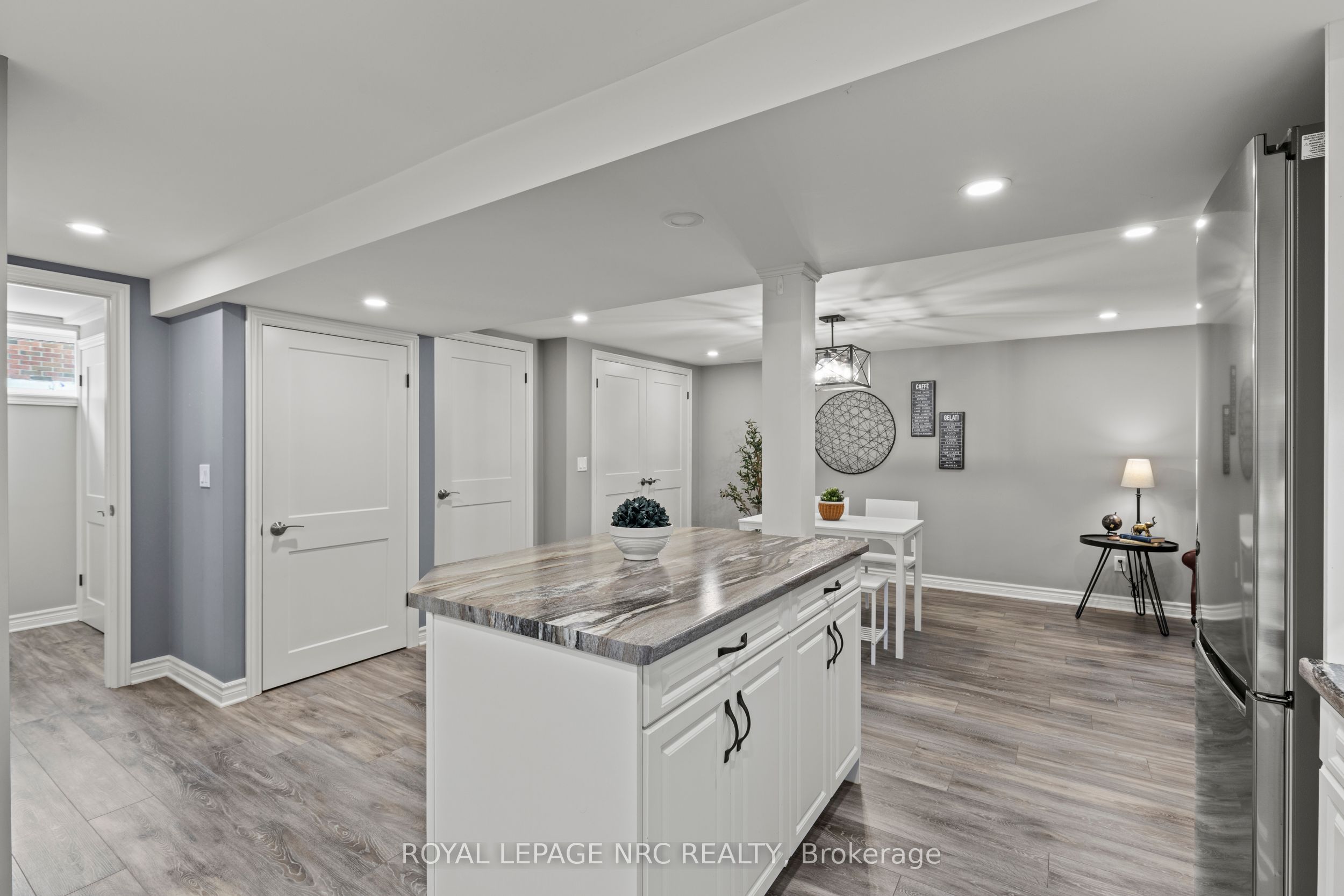10 Whiteoak Drive